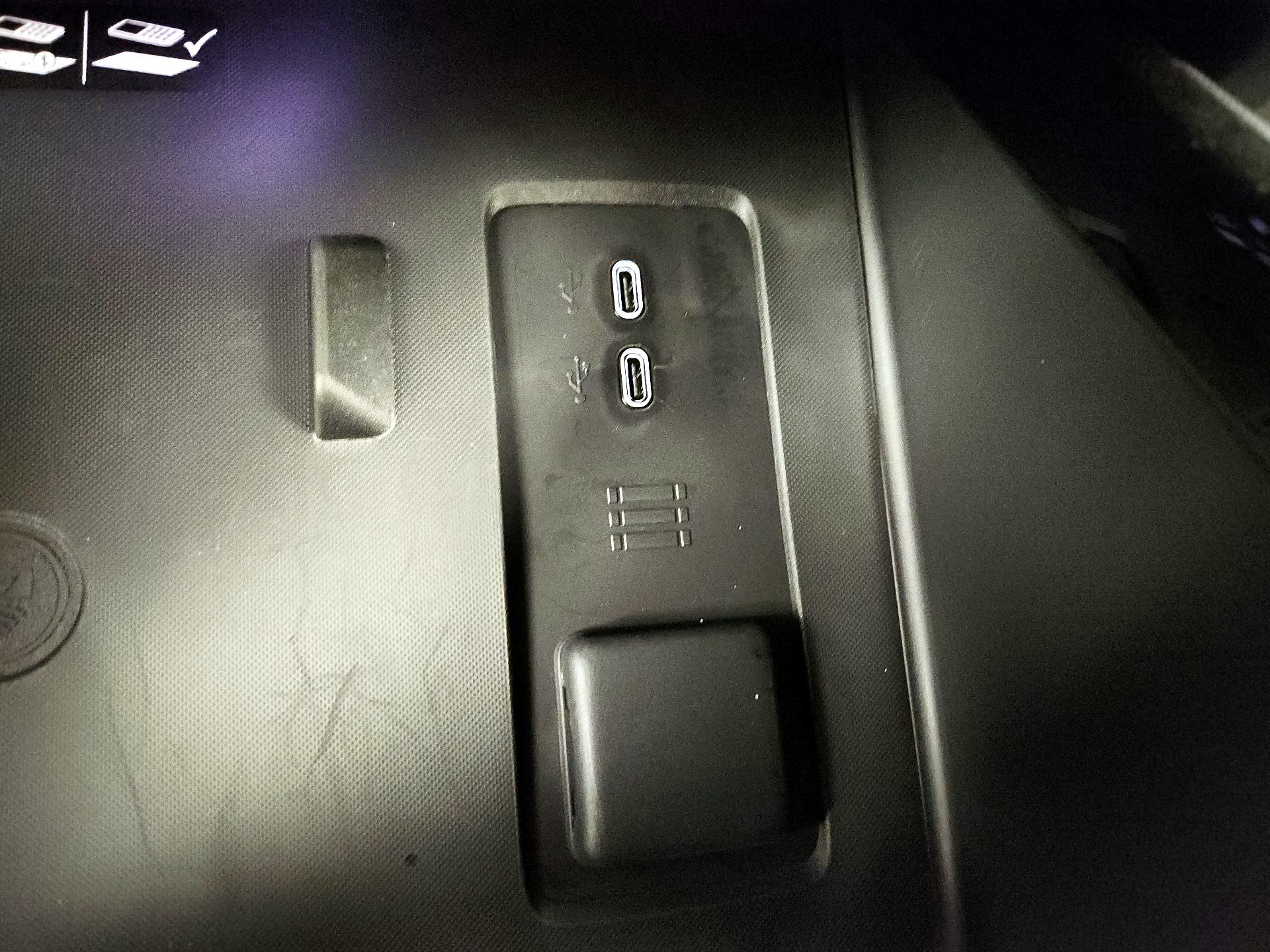 Thumbnail: 2025 Chevrolet Silverado EV - 19