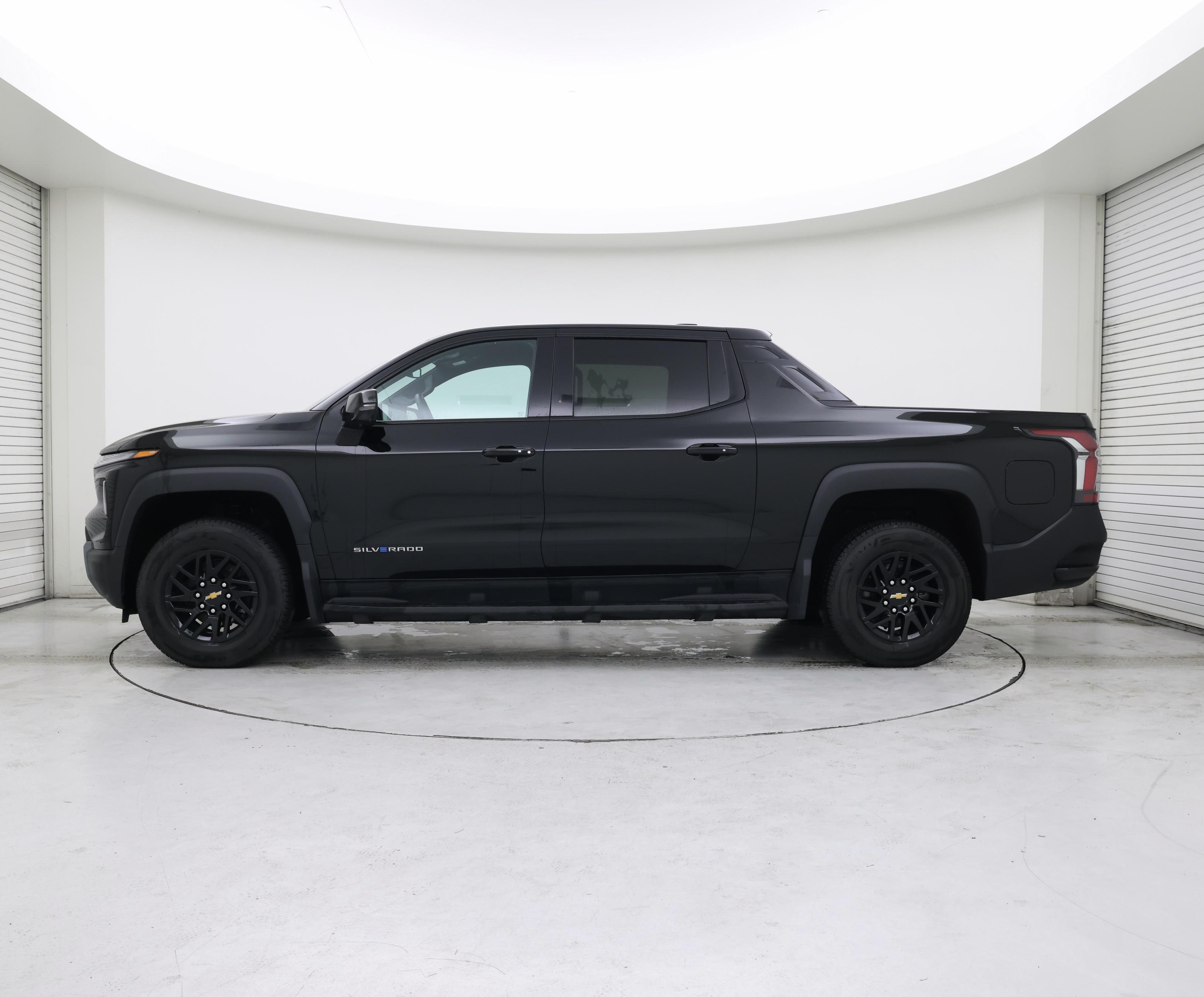 Thumbnail: 2025 Chevrolet Silverado EV - 3