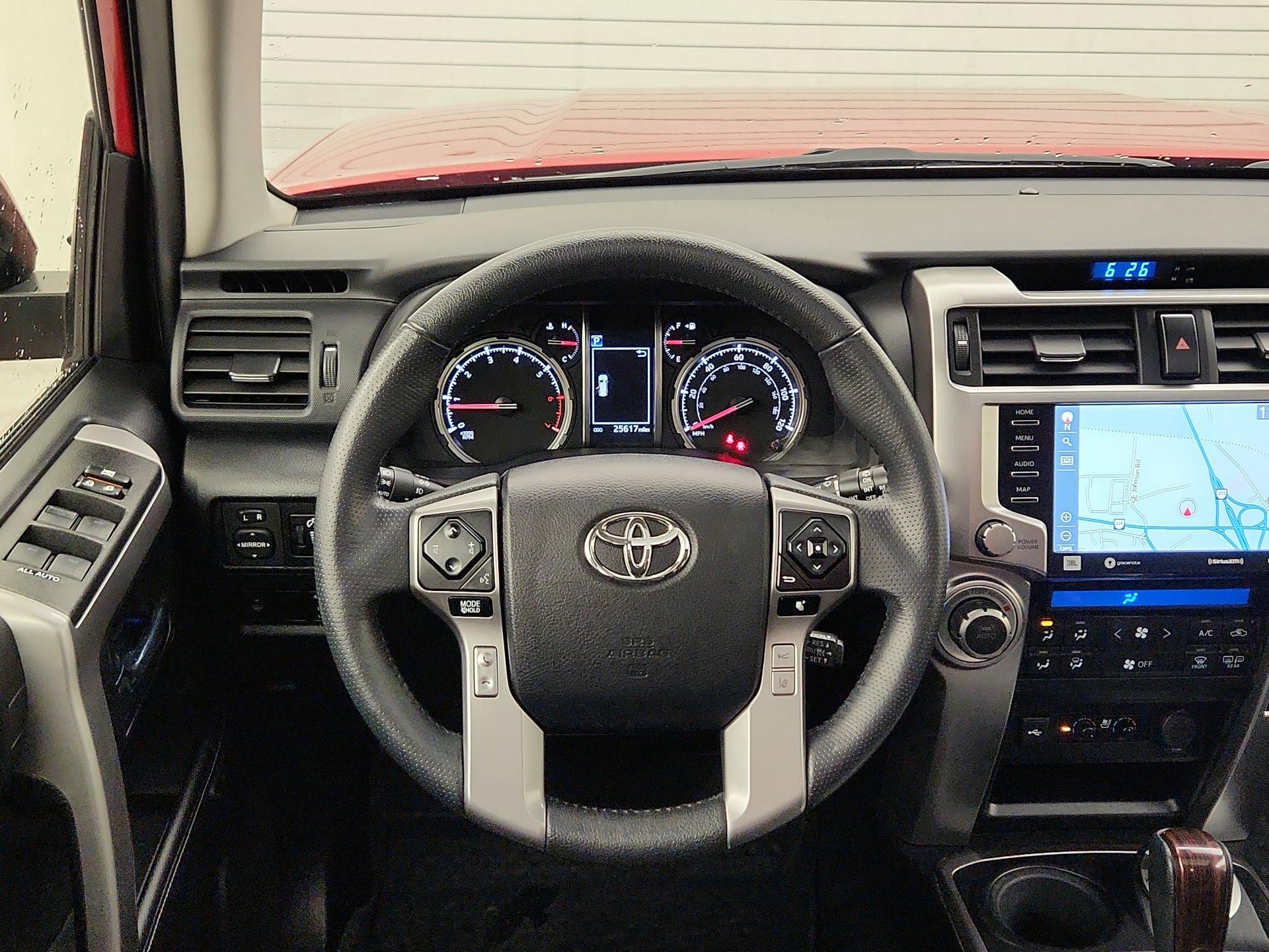 Thumbnail: 2020 Toyota 4Runner - 10