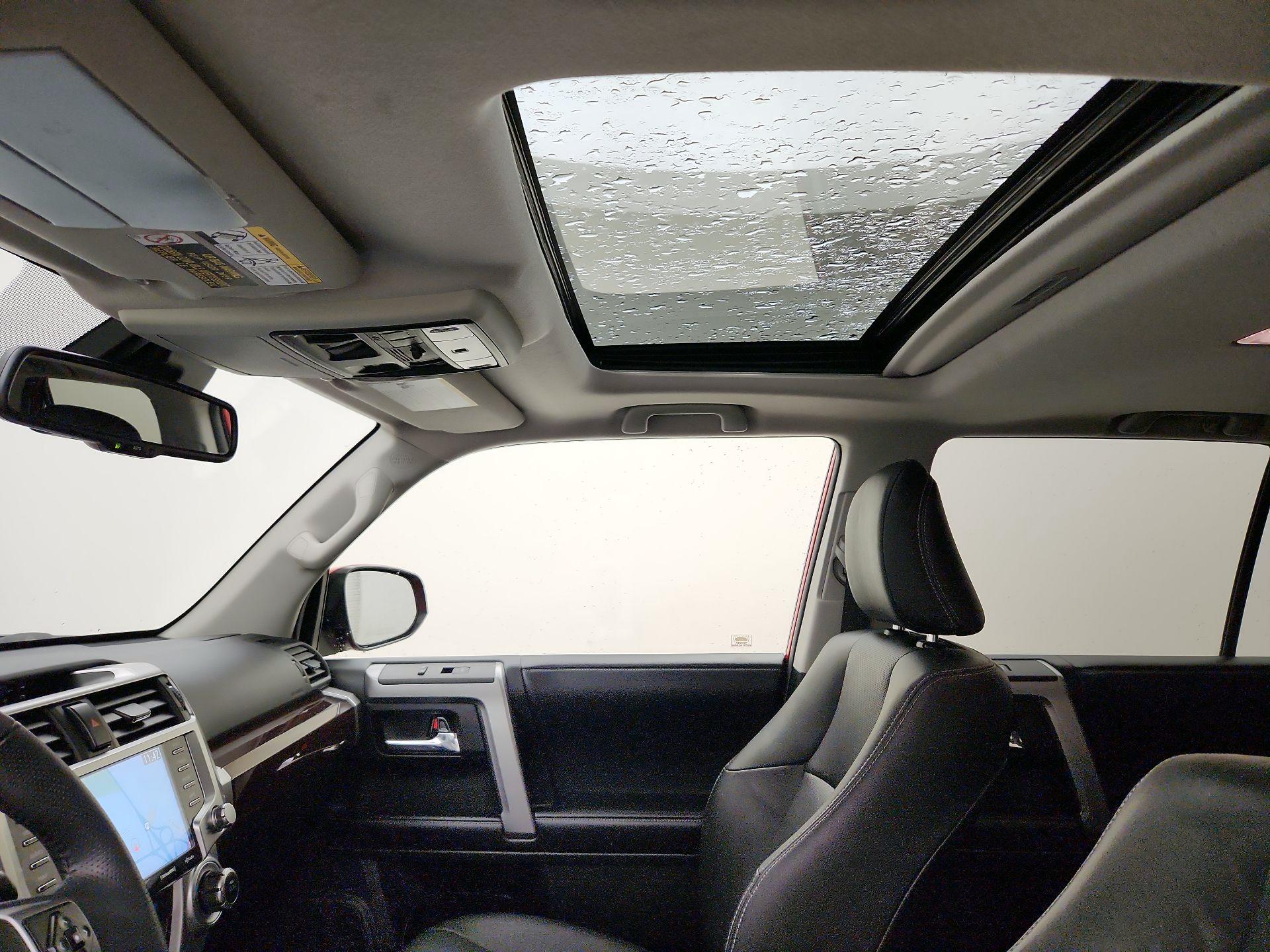 Thumbnail: 2020 Toyota 4Runner - 20