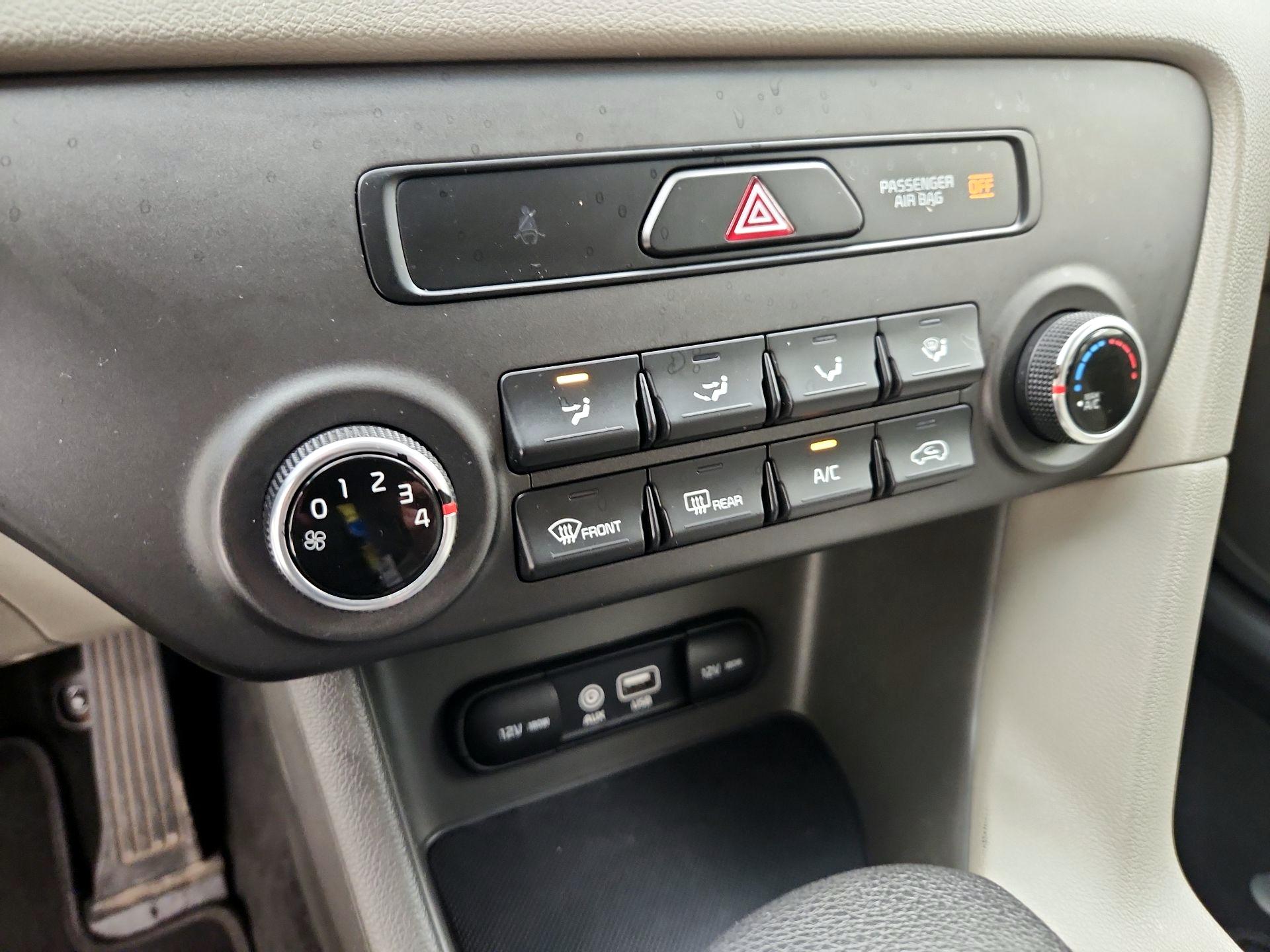 Thumbnail: 2017 Kia Sportage - 16