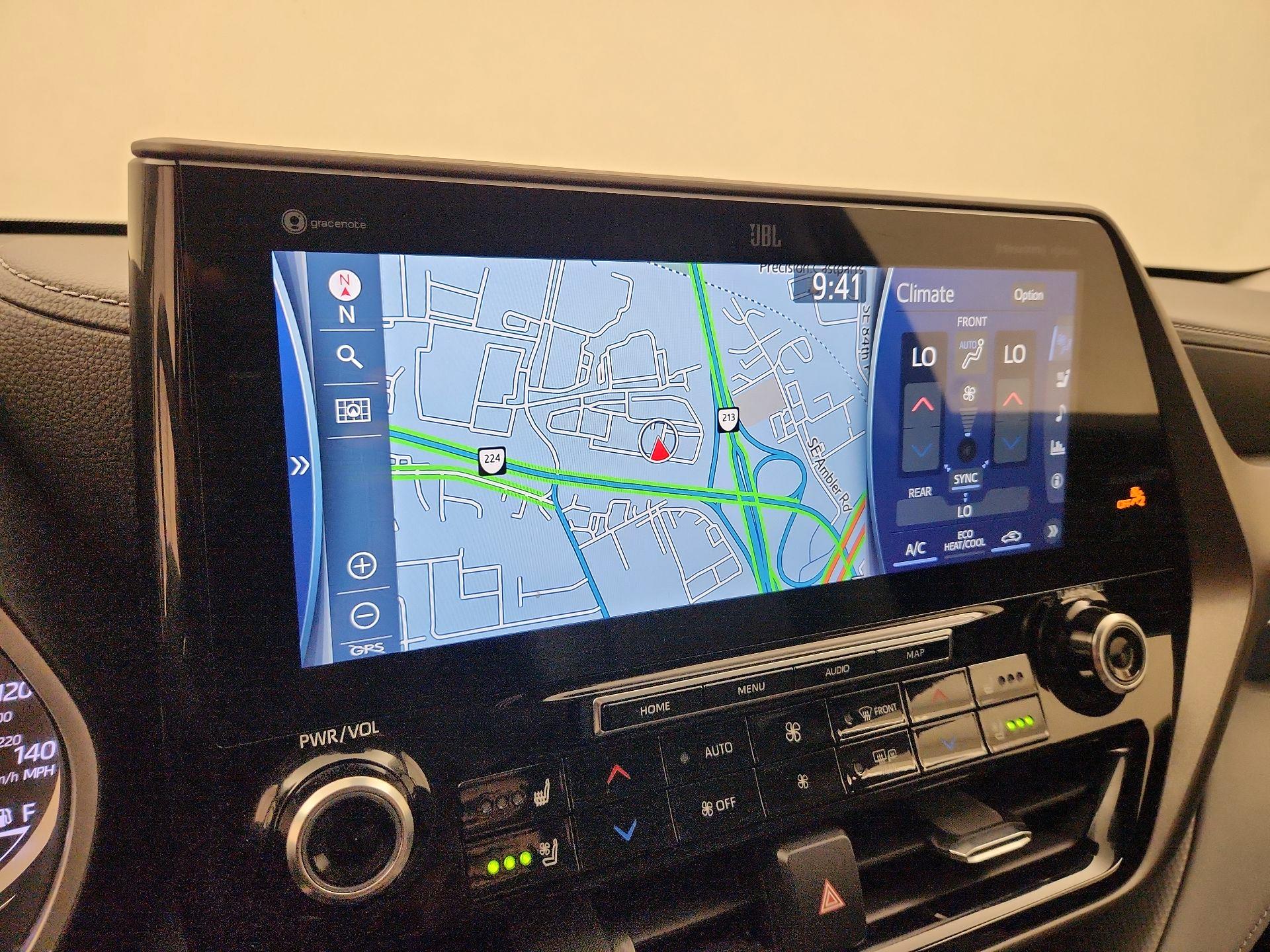 Thumbnail: 2022 Toyota Highlander - 14