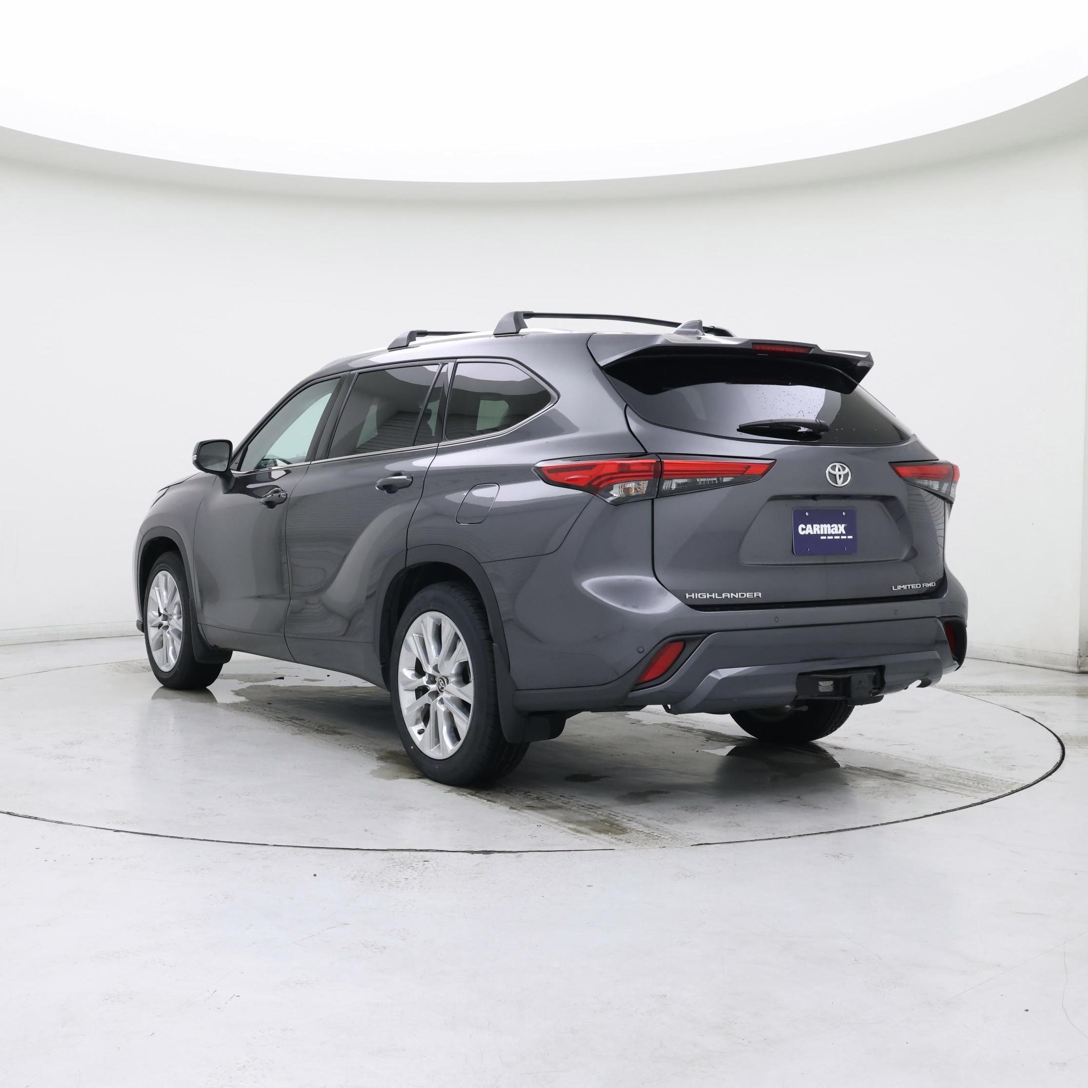 Thumbnail: 2022 Toyota Highlander - 2