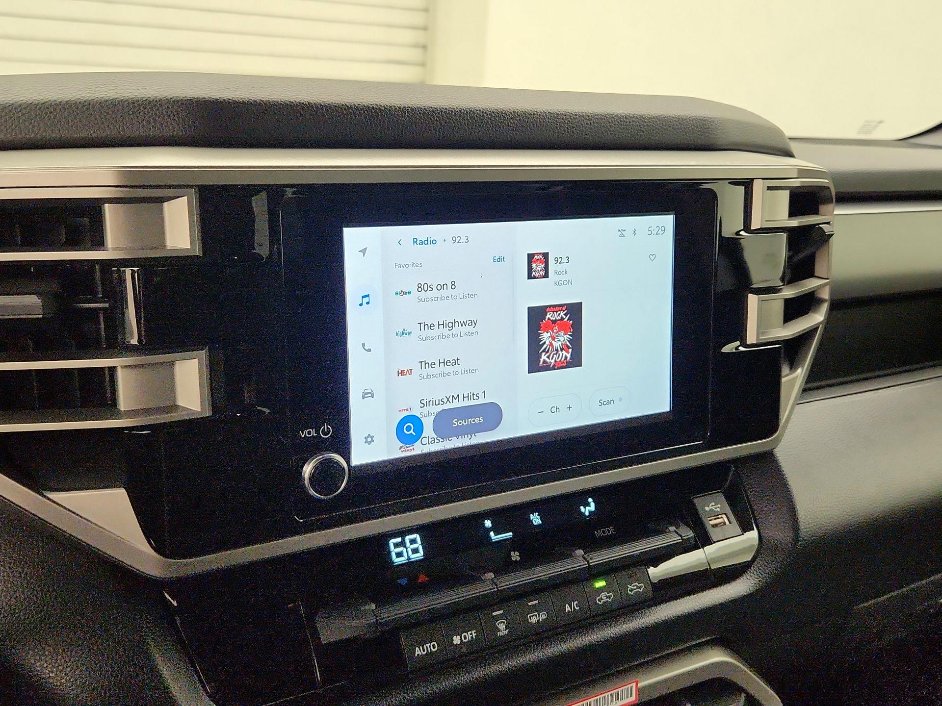 Thumbnail: 2025 Toyota Tundra - 15