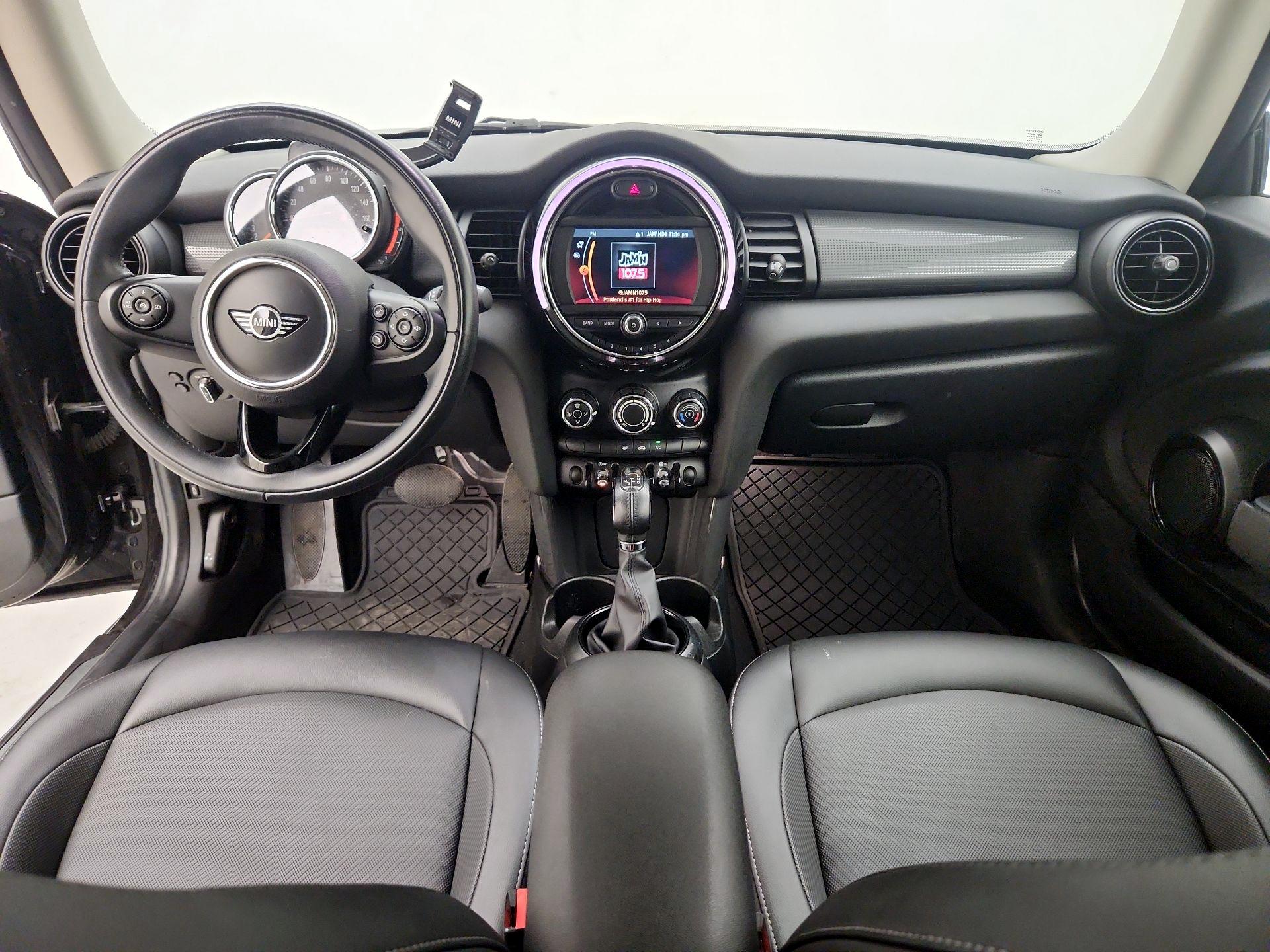 Thumbnail: 2019 MINI Cooper Hardtop - 9