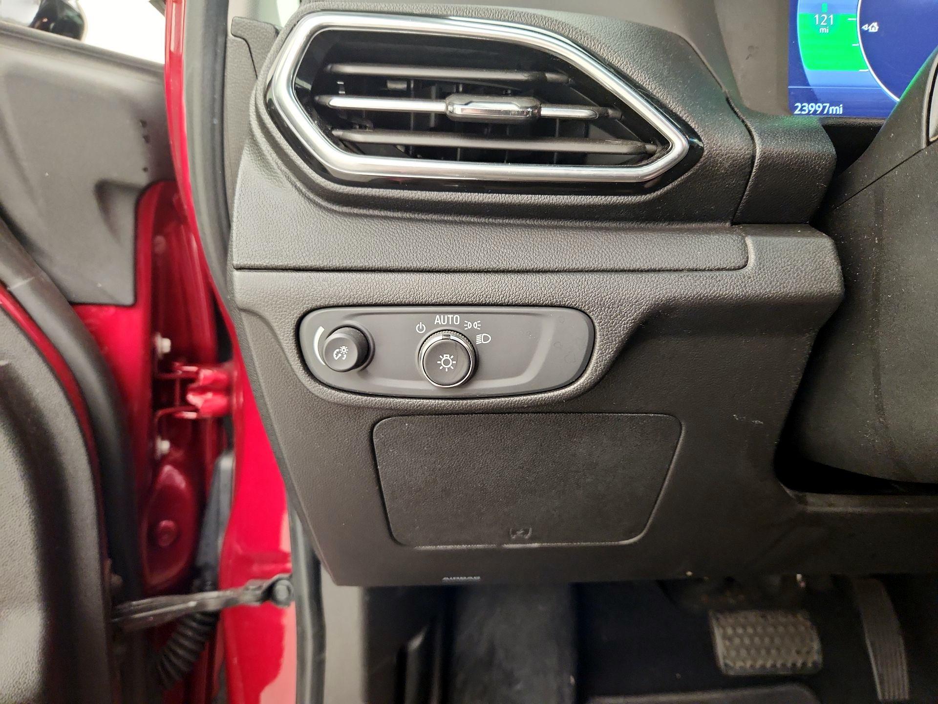 Thumbnail: 2023 Chevrolet Bolt EV - 13