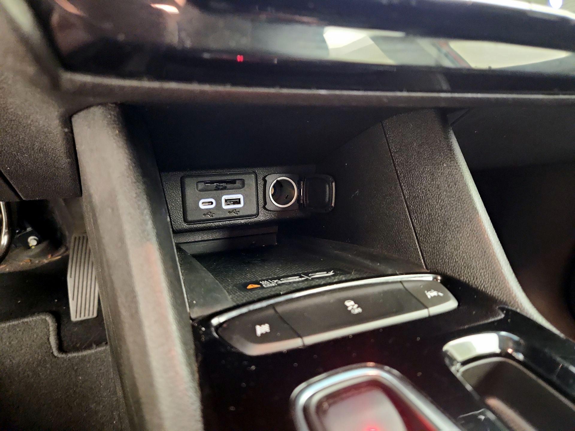 Thumbnail: 2023 Chevrolet Bolt EV - 18