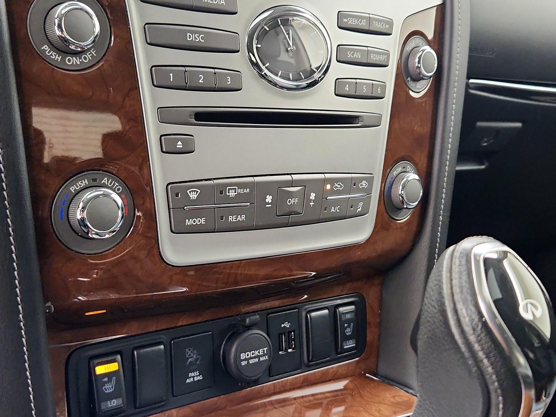 Thumbnail: 2019 INFINITI QX80 - 17