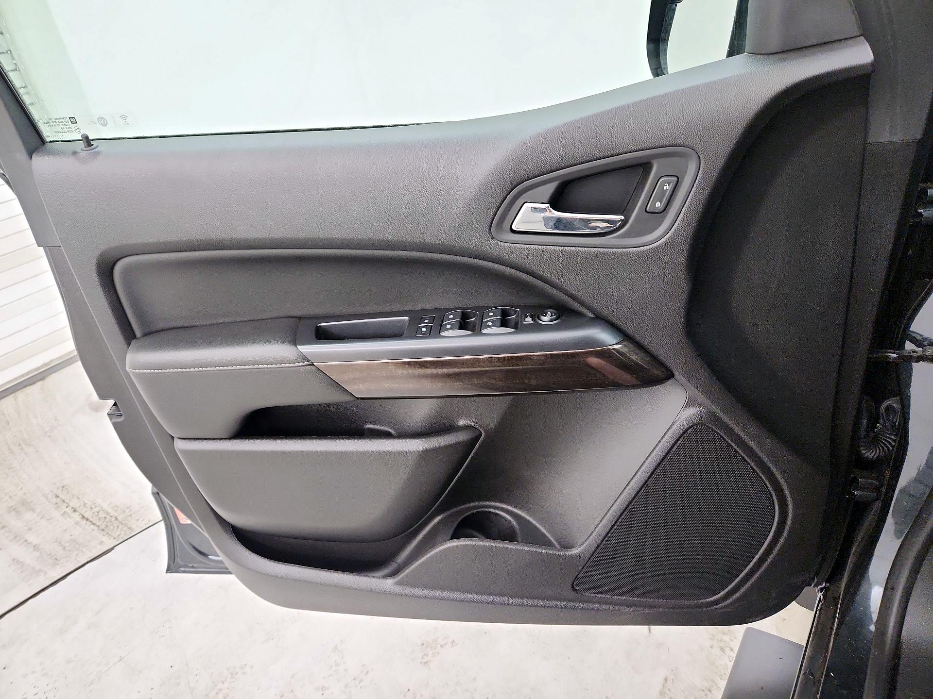 Thumbnail: 2018 GMC Canyon - 12