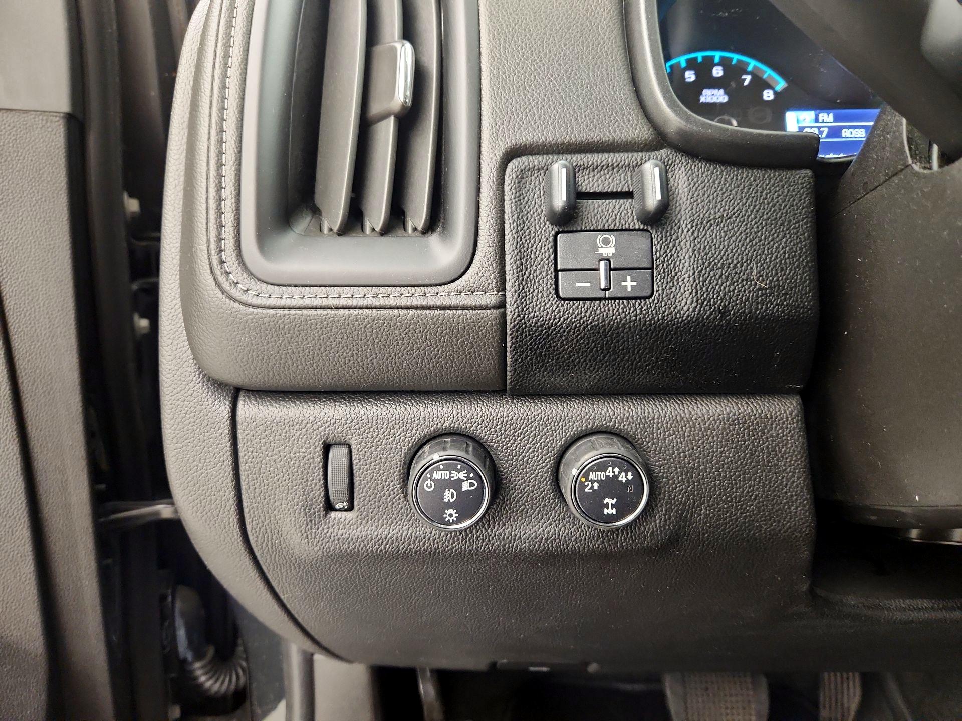 Thumbnail: 2018 GMC Canyon - 13