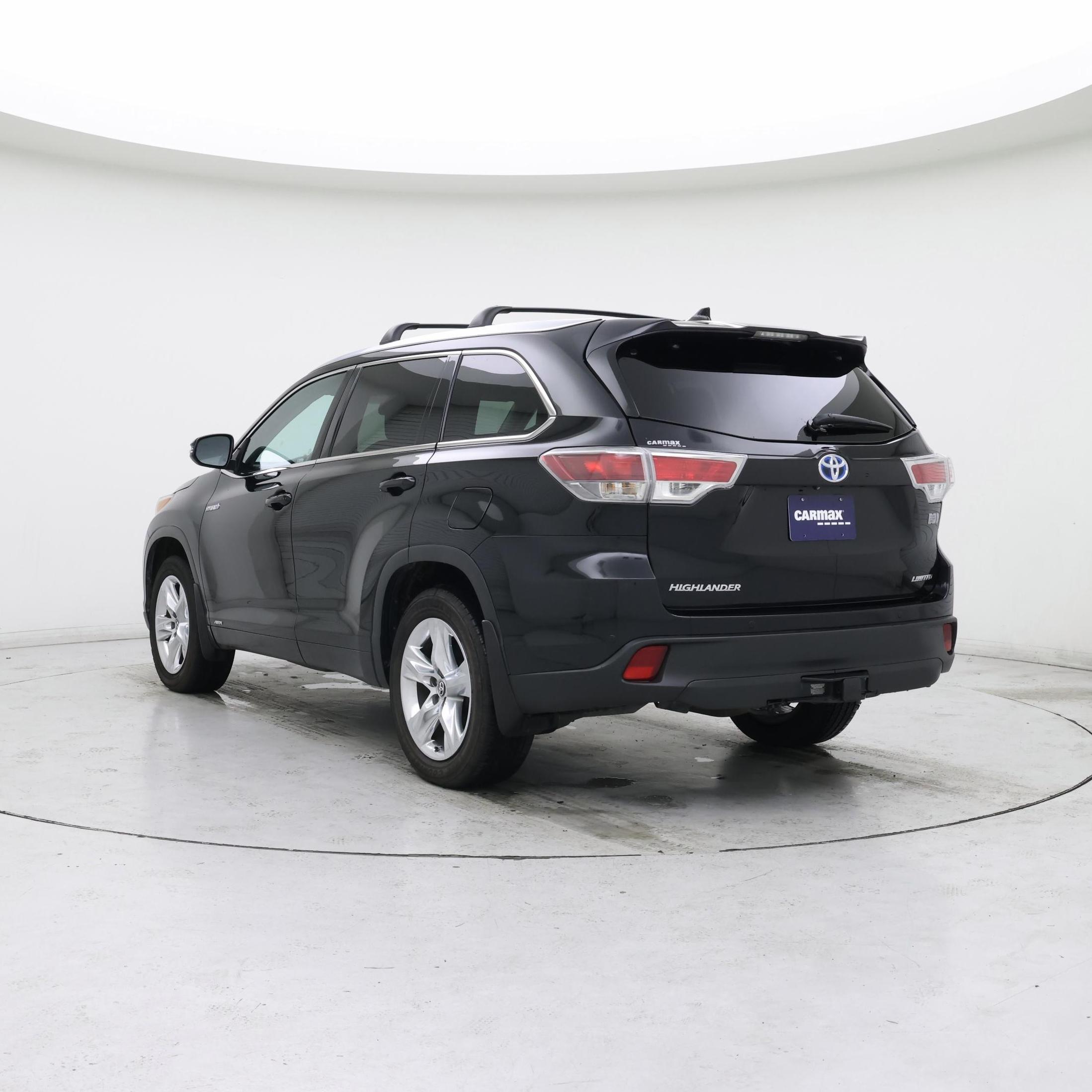 Thumbnail: 2016 Toyota Highlander - 2