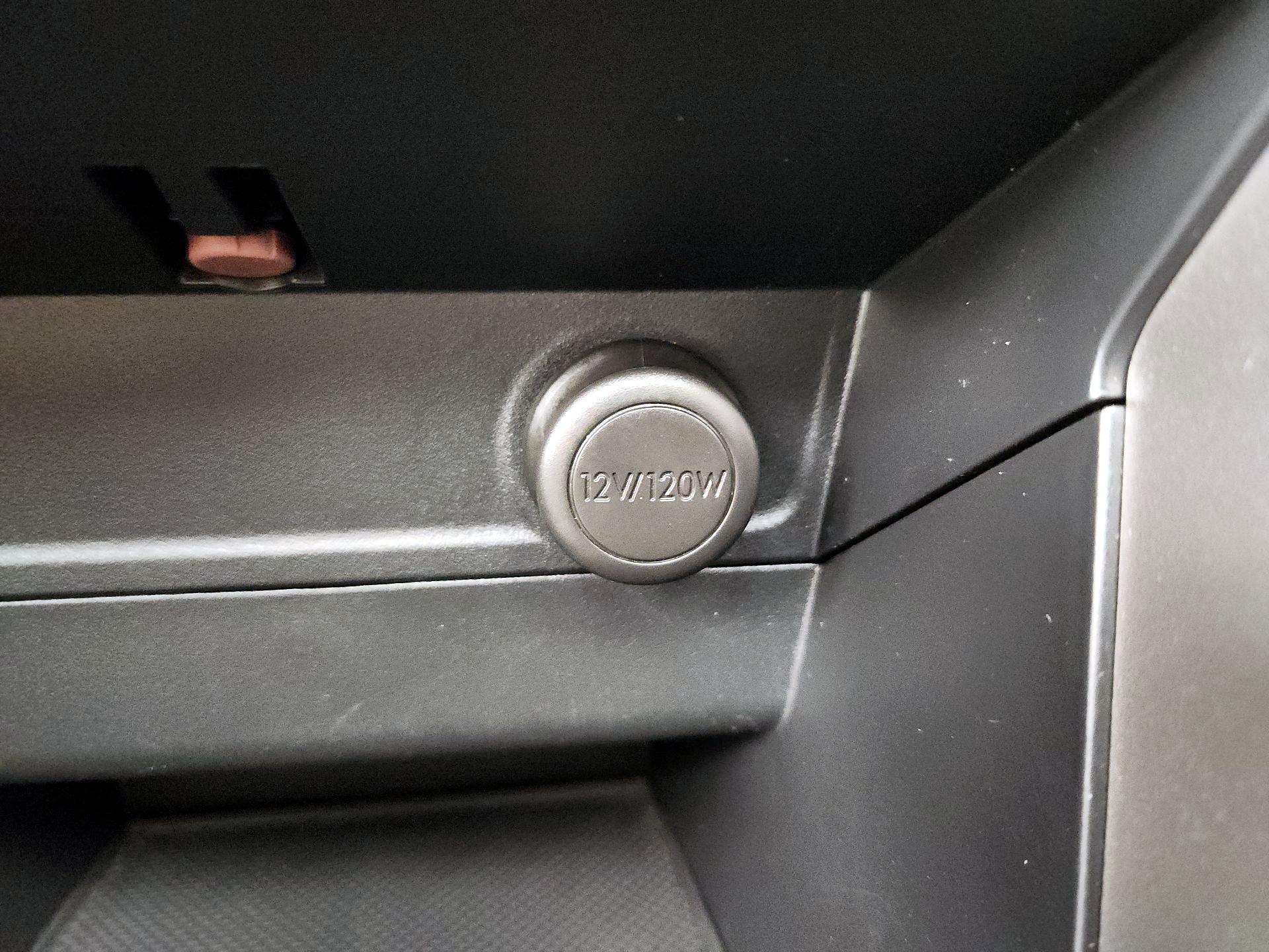 Thumbnail: 2016 Subaru Forester - 19