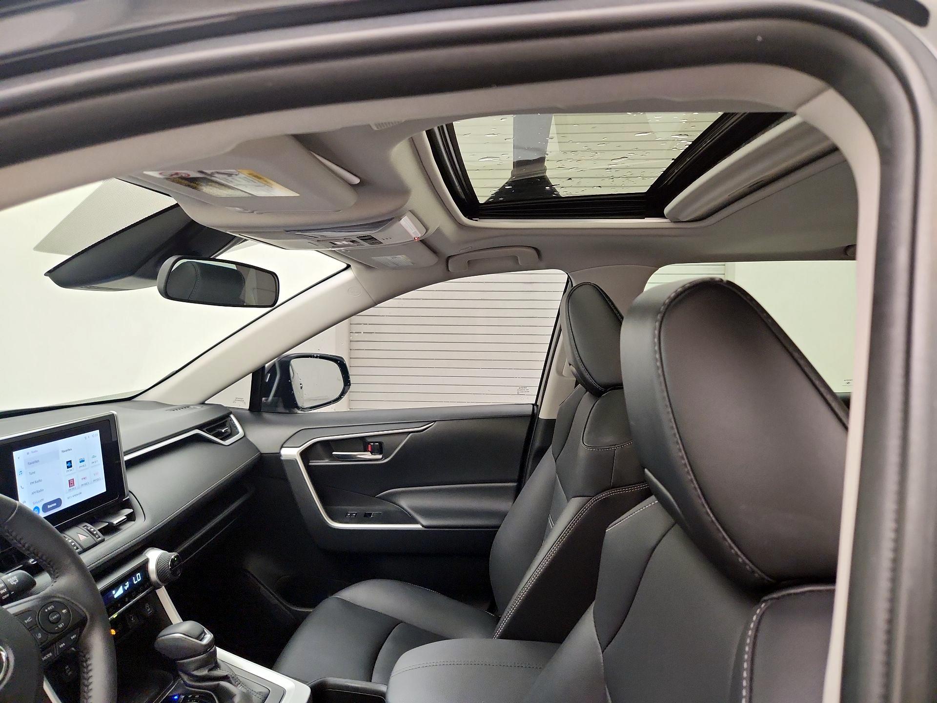 Thumbnail: 2024 Toyota RAV4 - 19