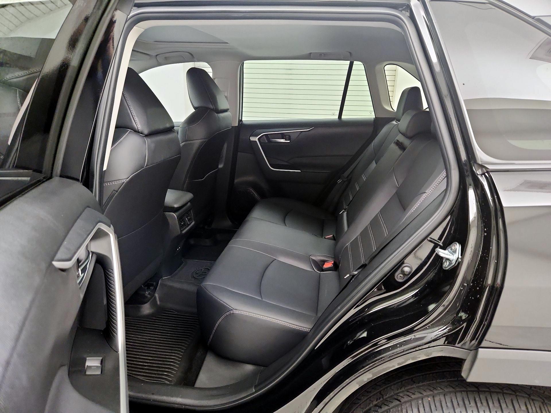 Thumbnail: 2024 Toyota RAV4 - 20