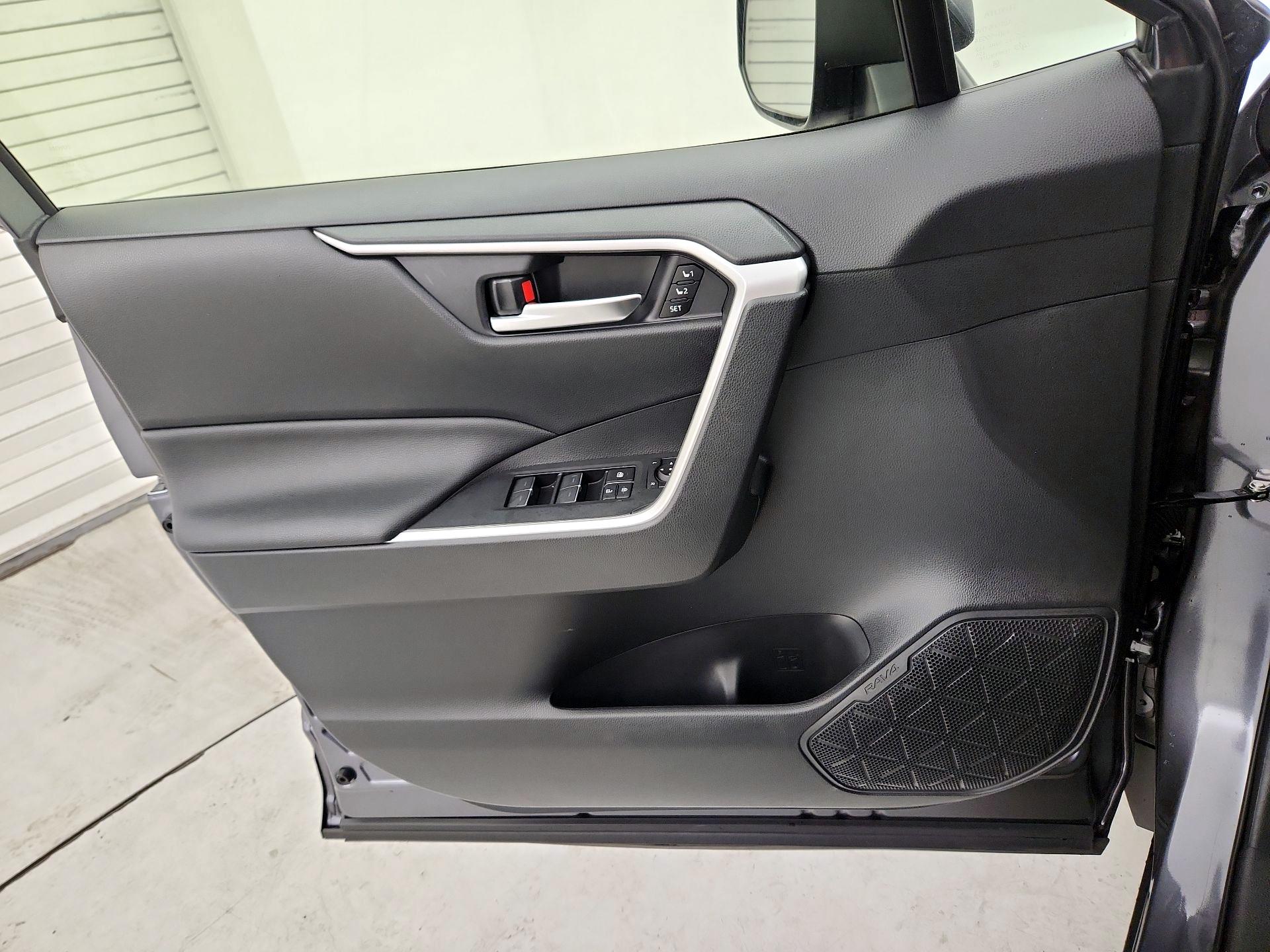 Thumbnail: 2023 Toyota RAV4 - 12