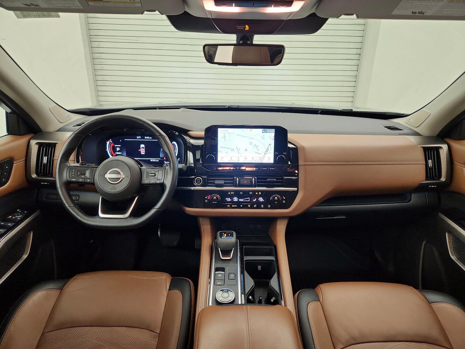 Thumbnail: 2023 Nissan Pathfinder - 9