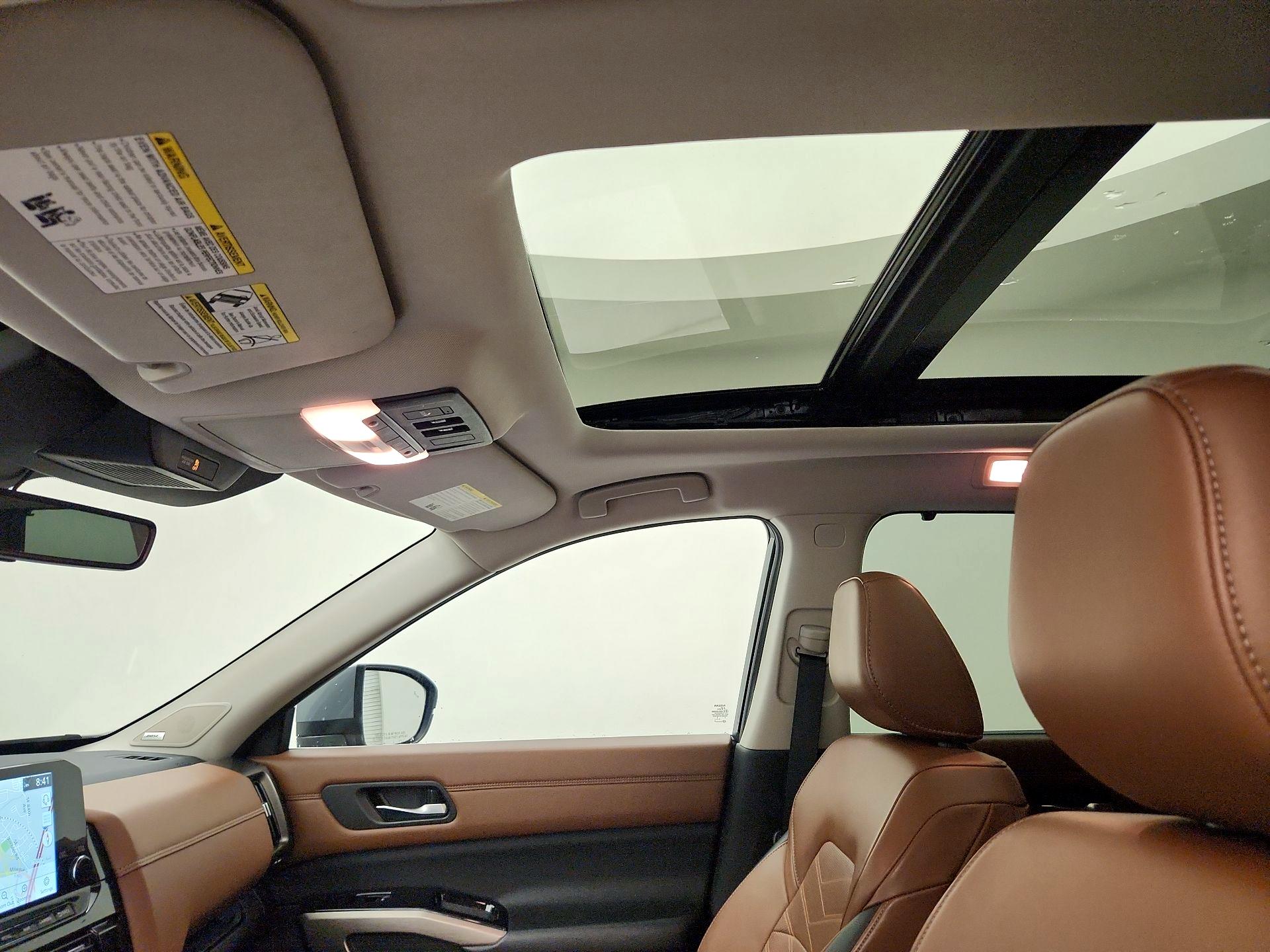 Thumbnail: 2023 Nissan Pathfinder - 20