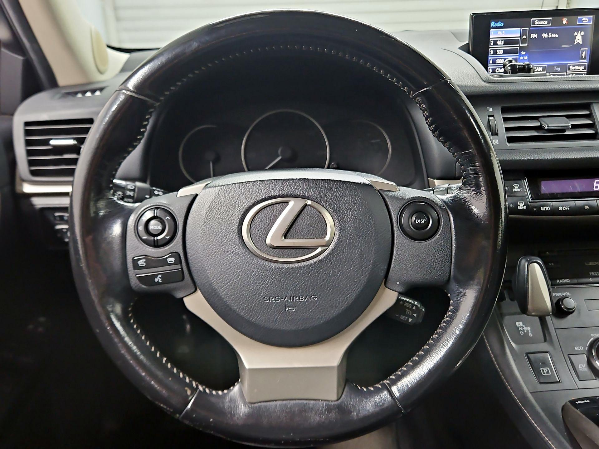 Thumbnail: 2015 Lexus CT - 10