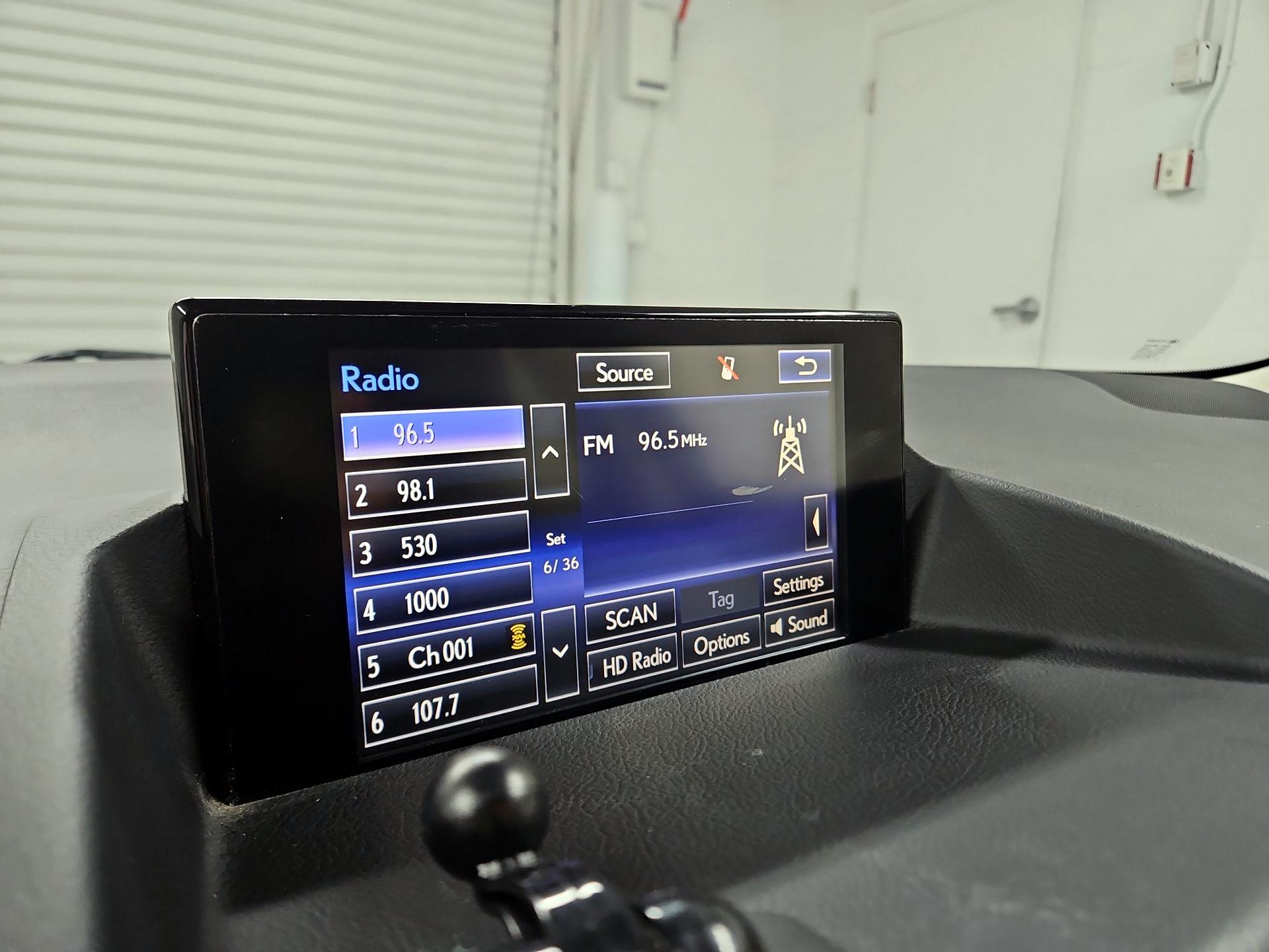 Thumbnail: 2015 Lexus CT - 15