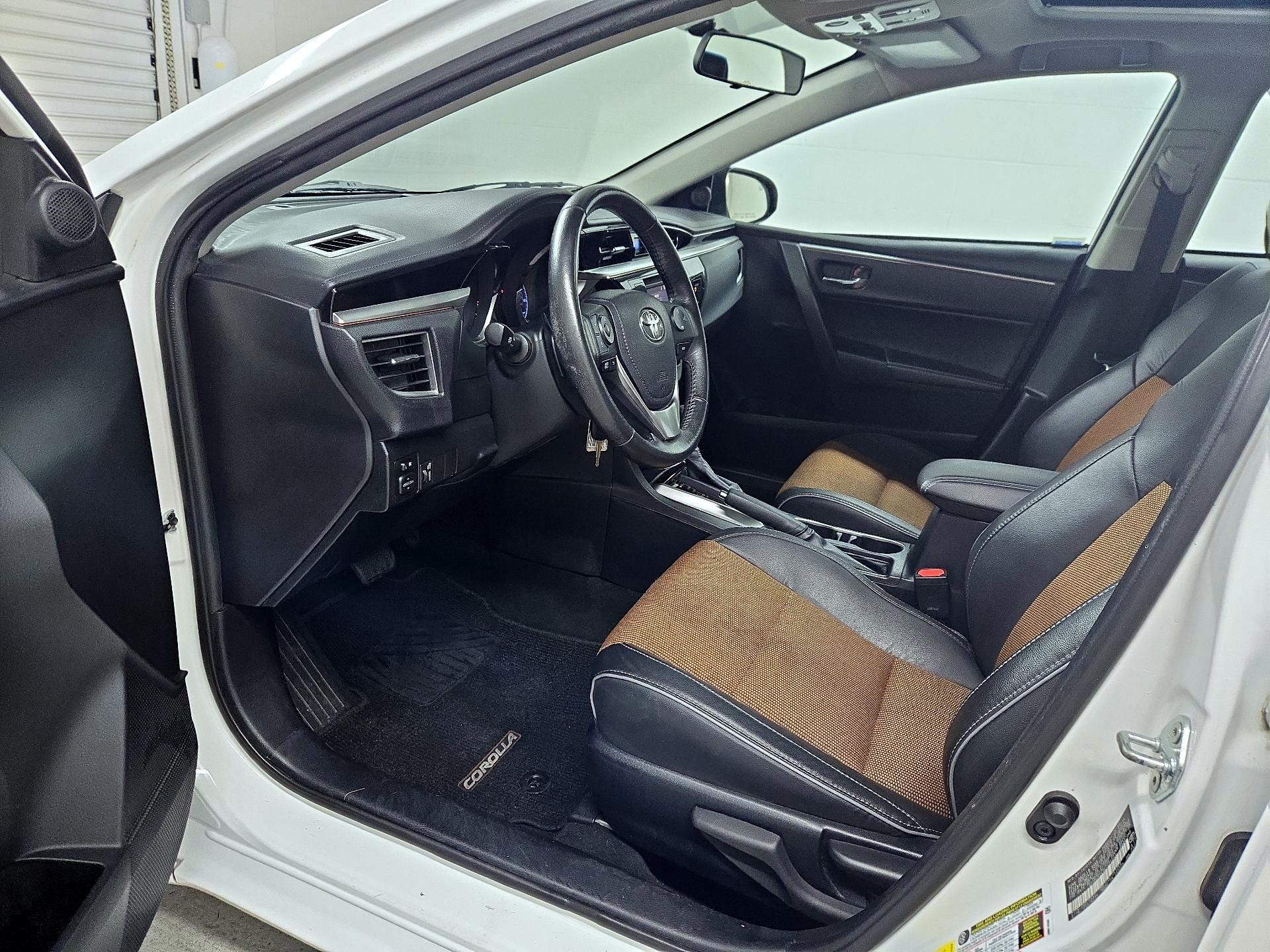 Thumbnail: 2014 Toyota Corolla - 11