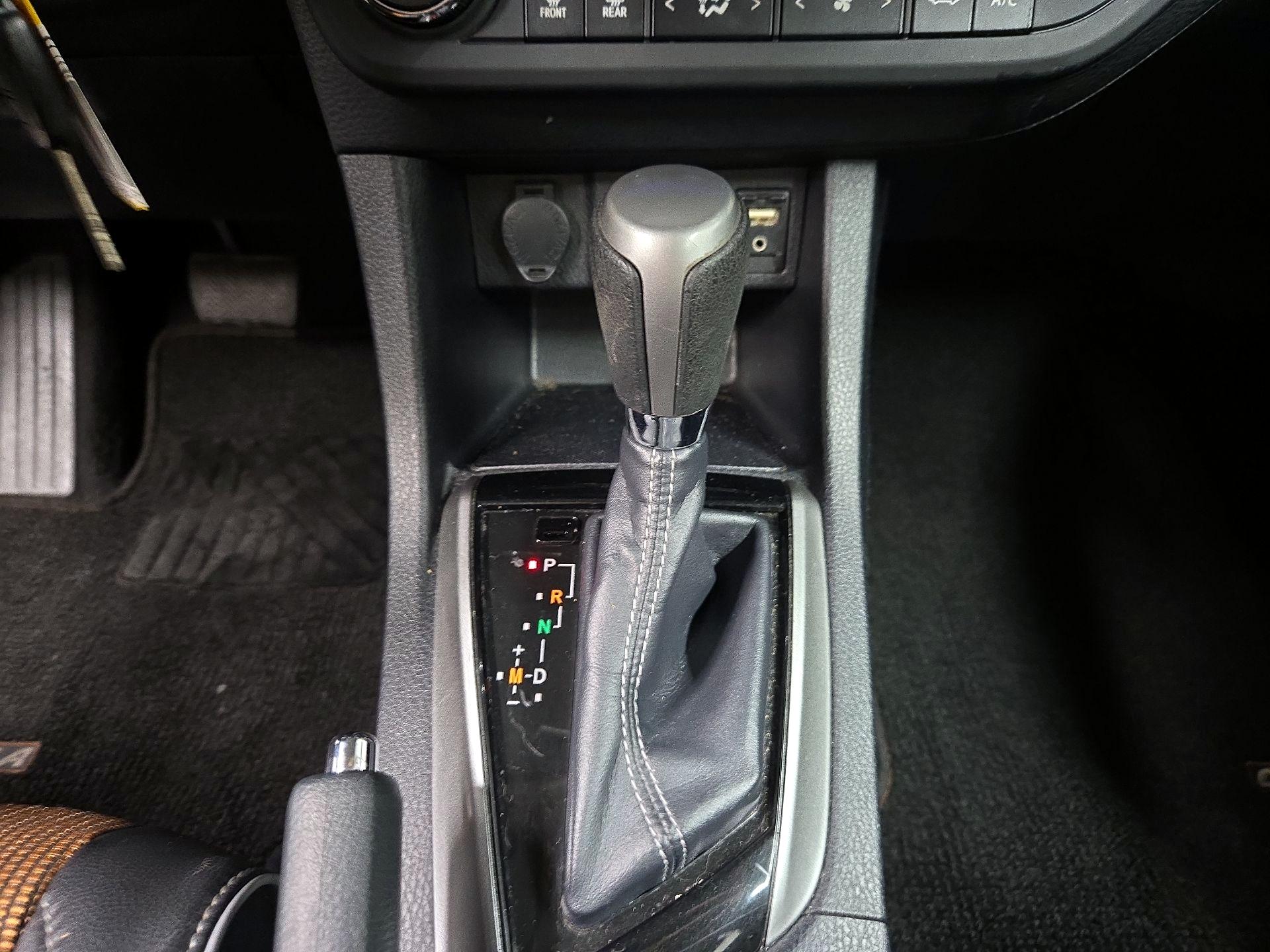 Thumbnail: 2014 Toyota Corolla - 17