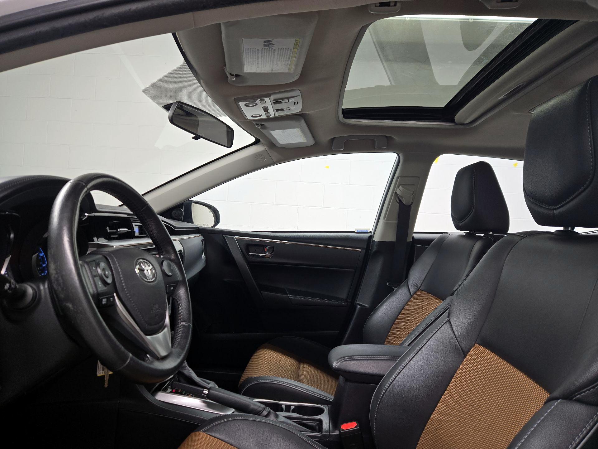 Thumbnail: 2014 Toyota Corolla - 19