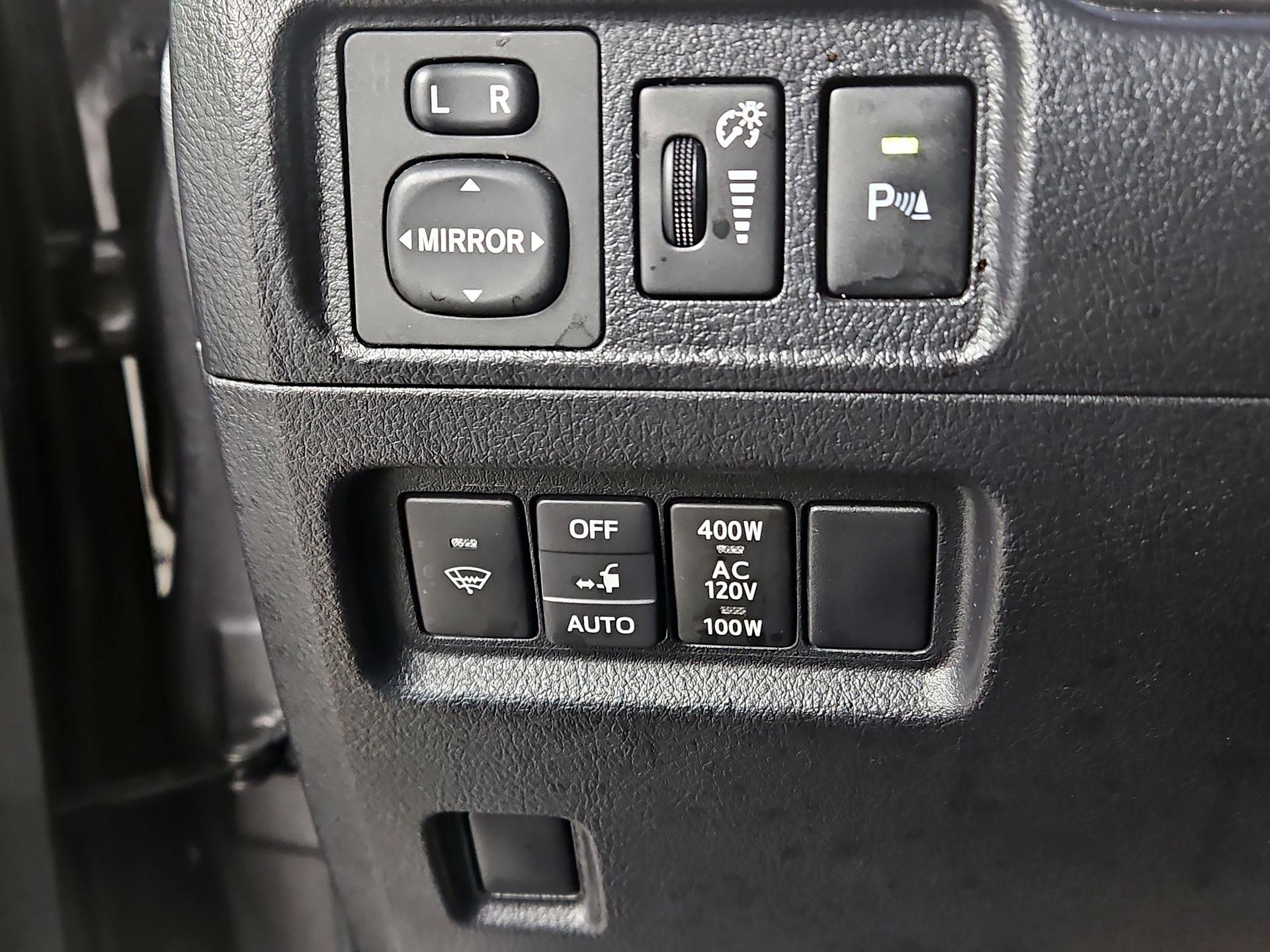 Thumbnail: 2019 Toyota 4Runner - 13