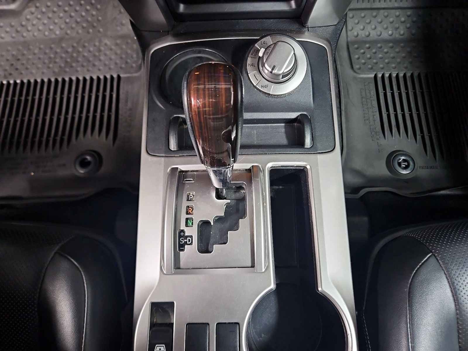 2019 Toyota 4Runner Limited - Photo 19