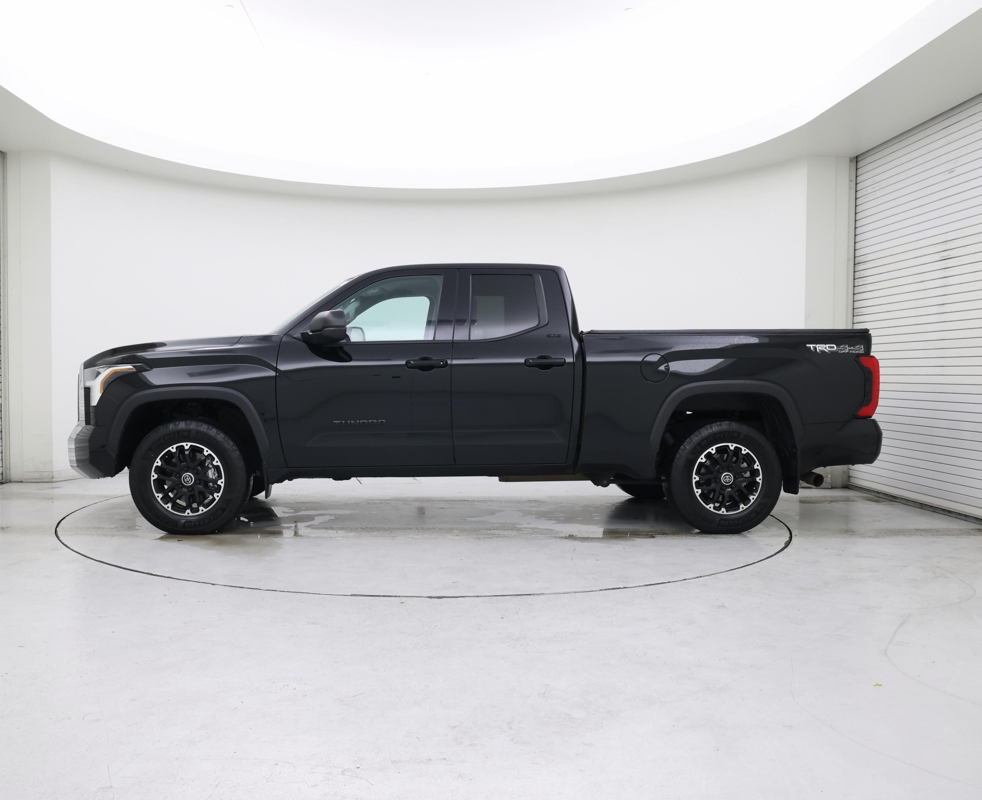 Thumbnail: 2023 Toyota Tundra - 3