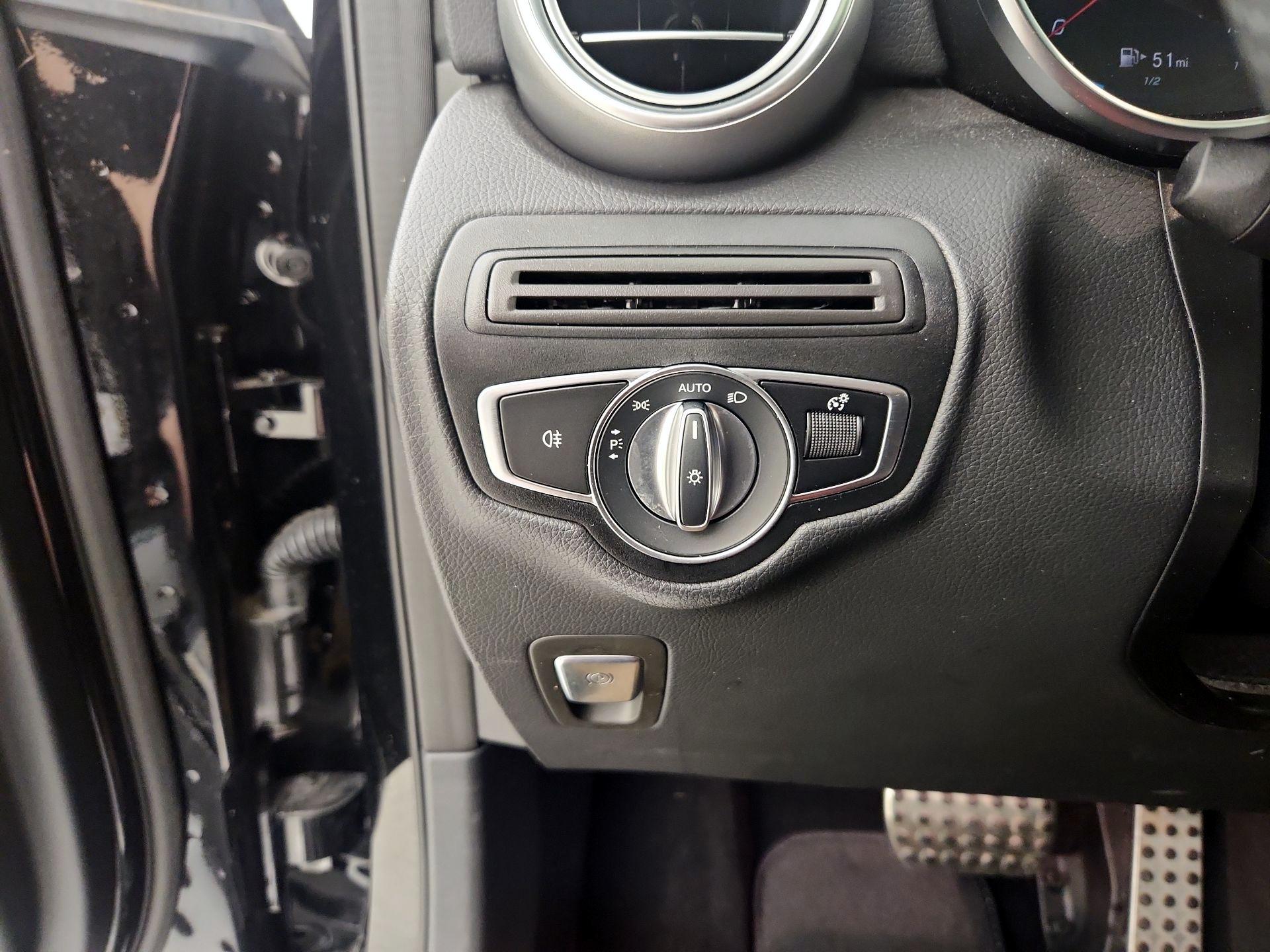 Thumbnail: 2023 Mercedes-Benz GLC - 13