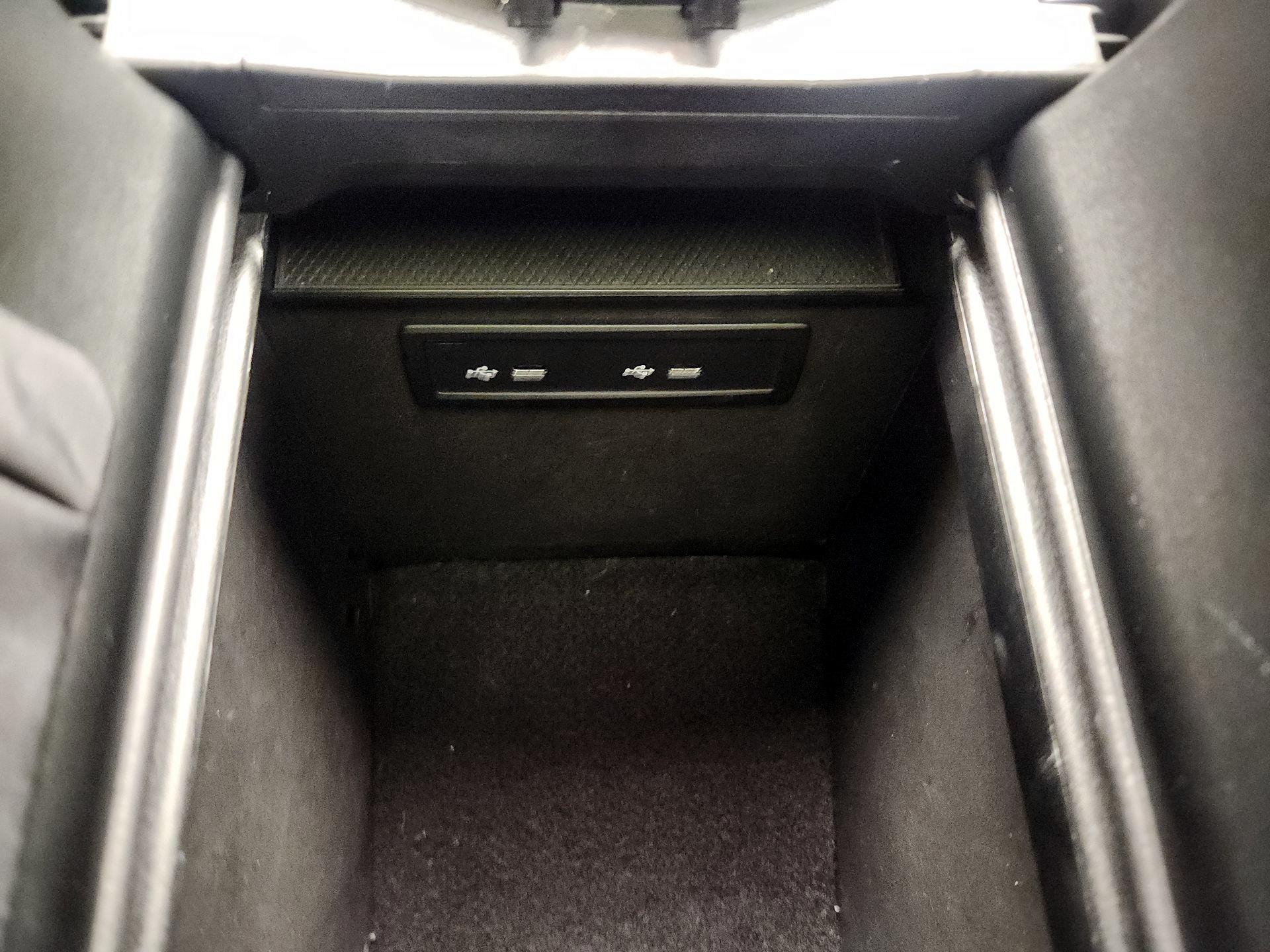 Thumbnail: 2023 Mercedes-Benz GLC - 19