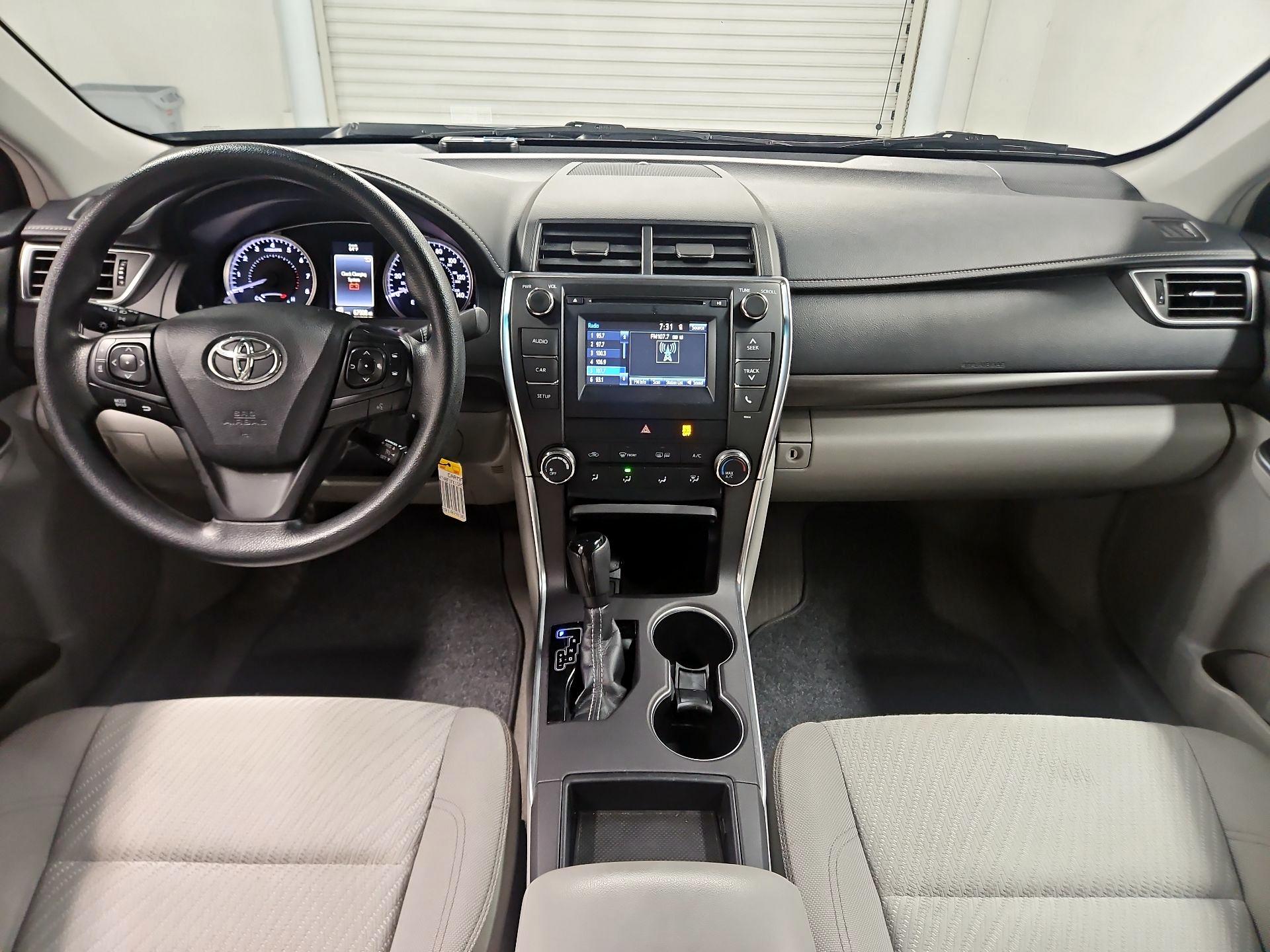 Thumbnail: 2016 Toyota Camry - 9