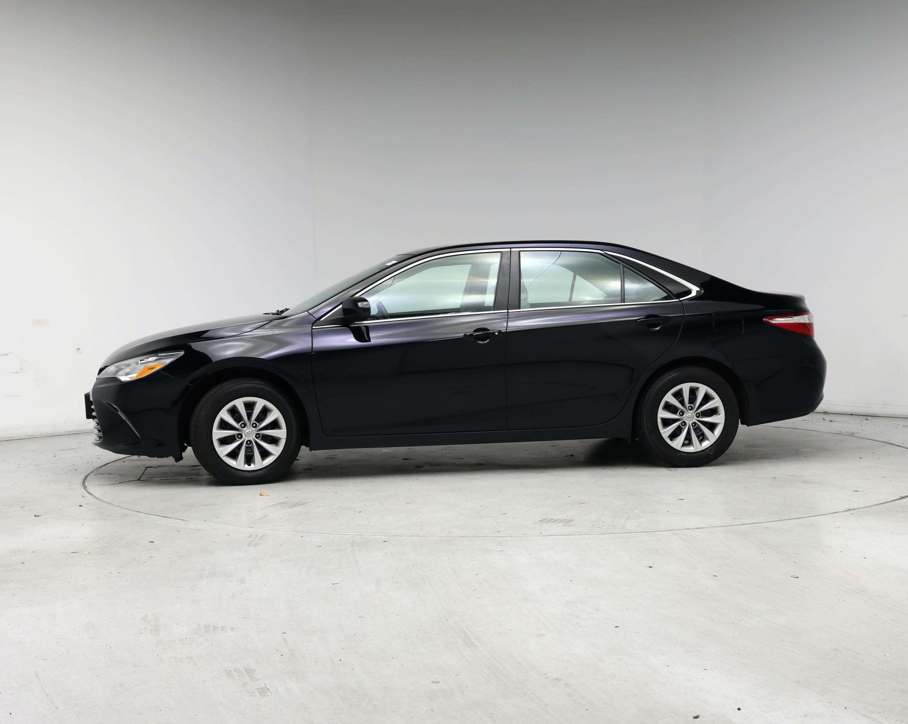 Thumbnail: 2016 Toyota Camry - 3