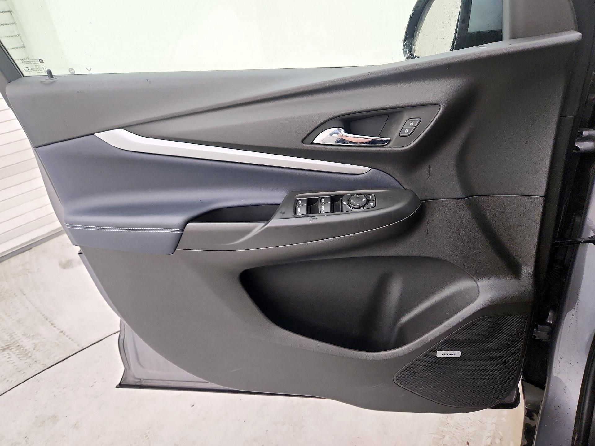 Thumbnail: 2023 Chevrolet Bolt EUV - 12