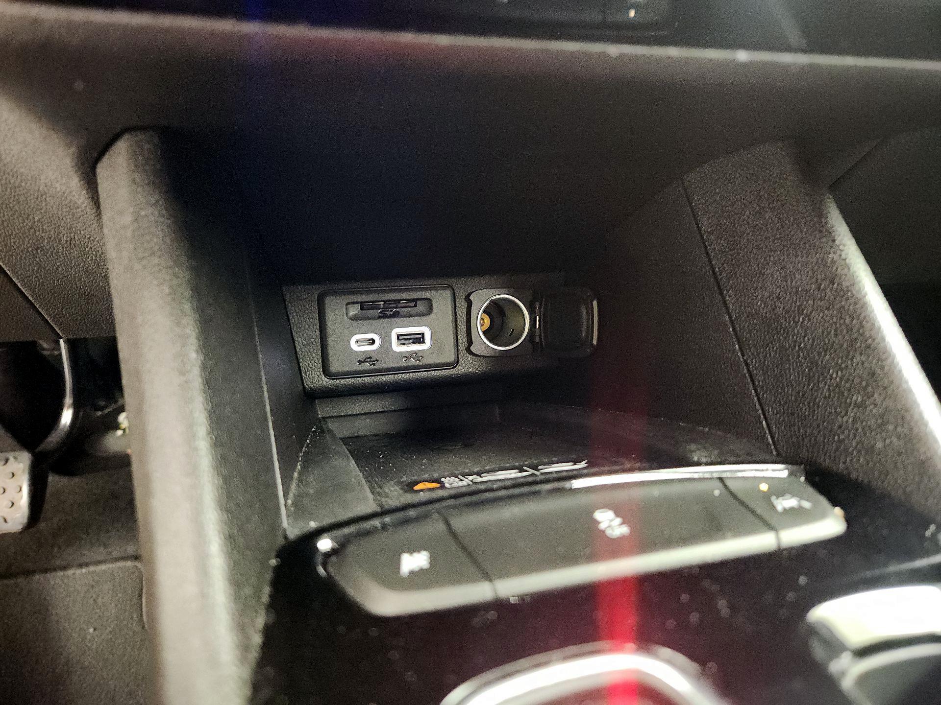 Thumbnail: 2023 Chevrolet Bolt EUV - 18