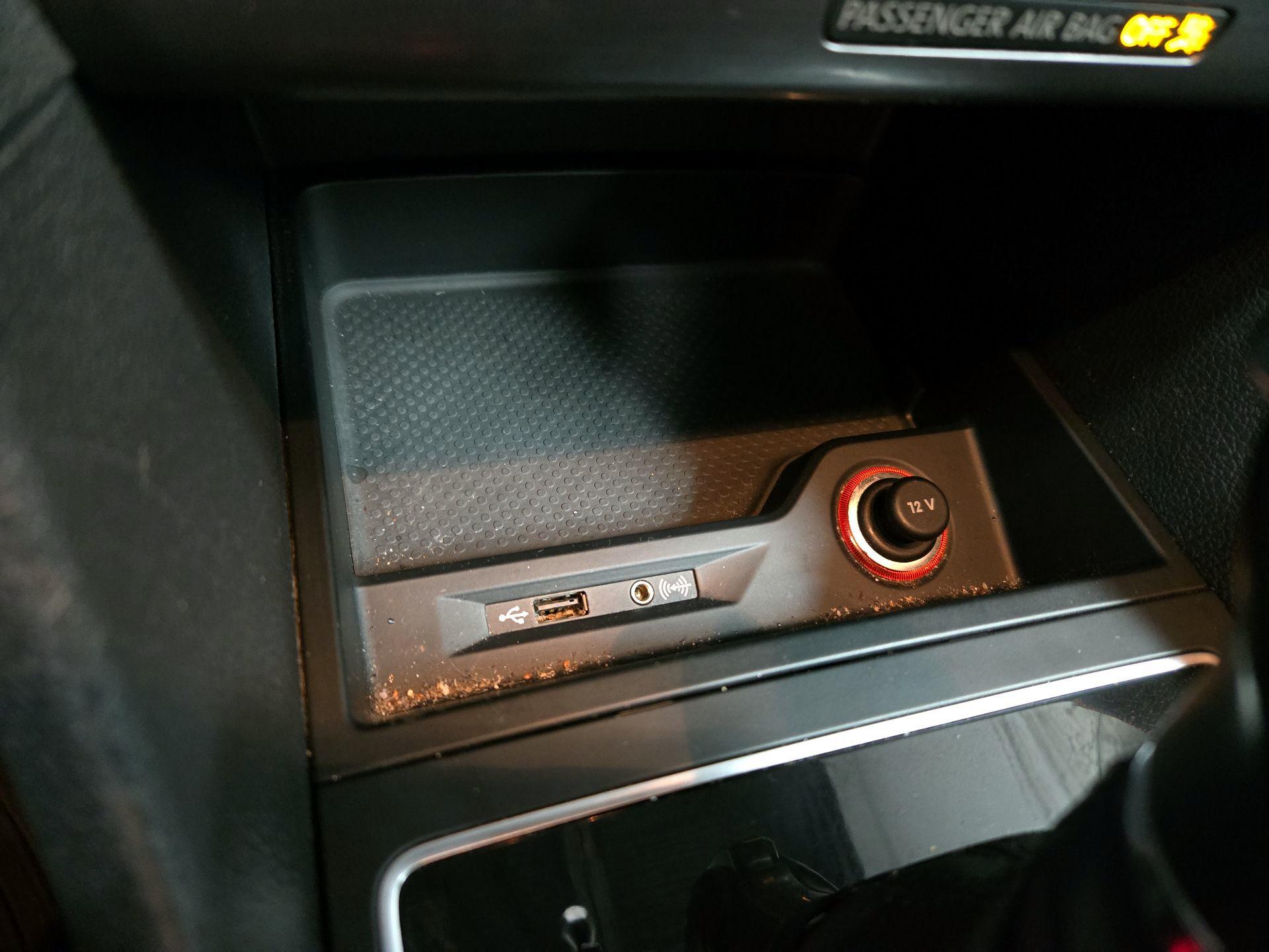 Thumbnail: 2017 Volkswagen Passat - 18