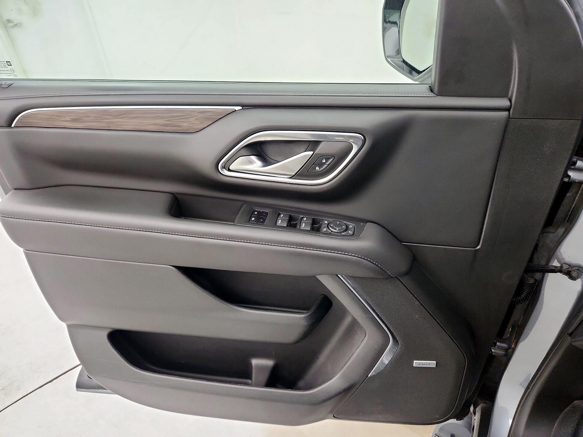 Thumbnail: 2022 Chevrolet Suburban - 12