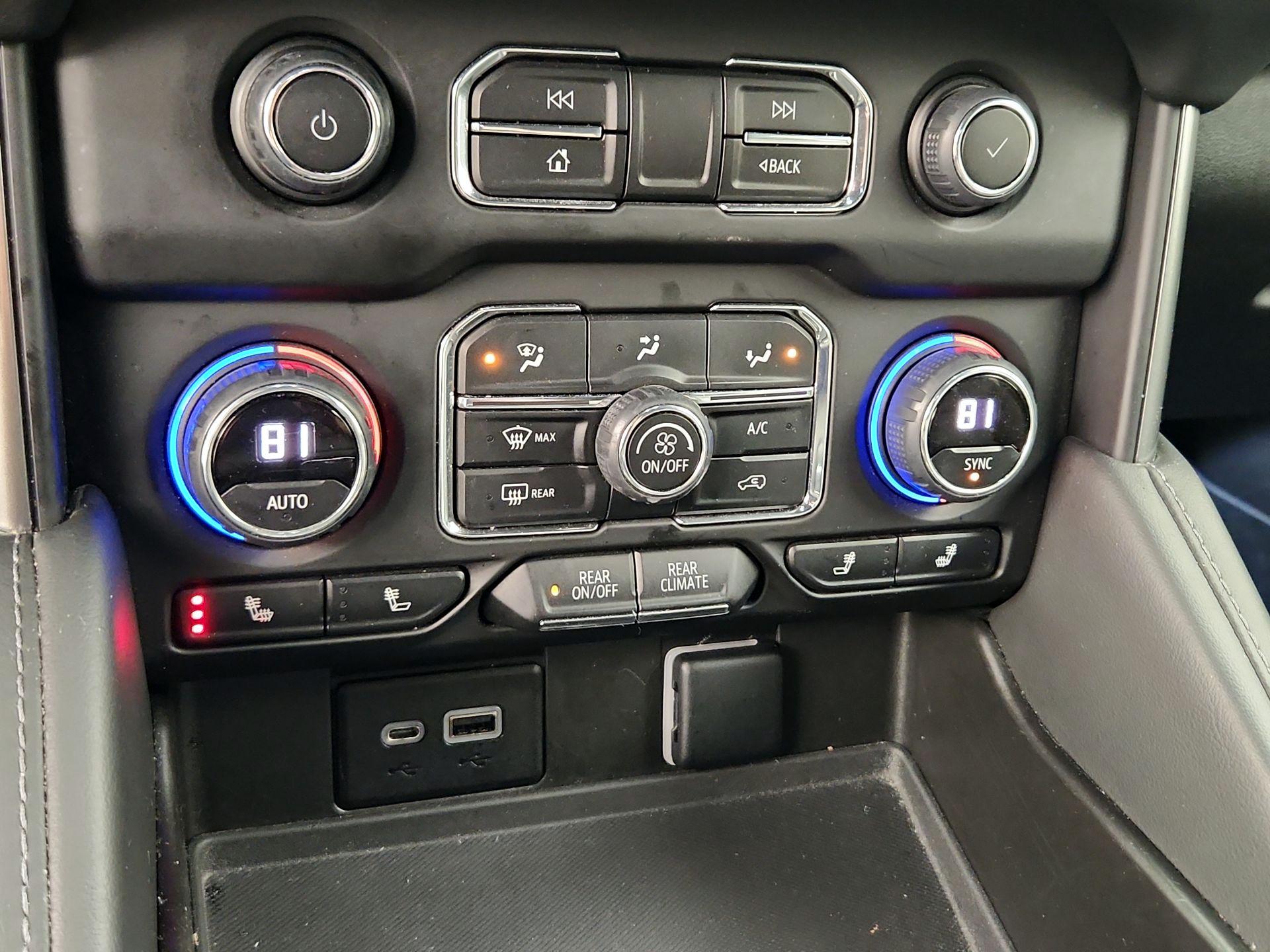 Thumbnail: 2022 Chevrolet Suburban - 16