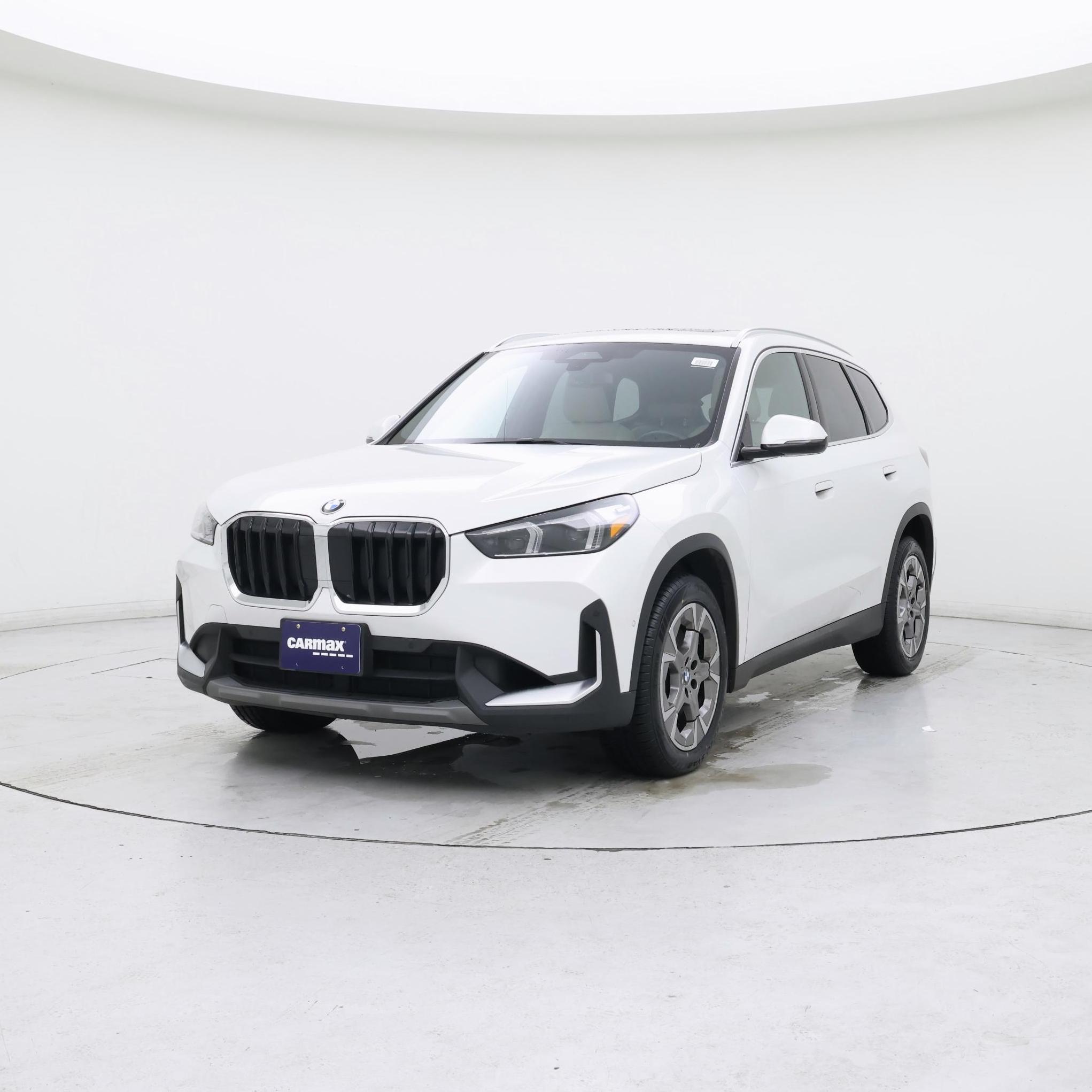 Thumbnail: 2023 BMW X1 - 4