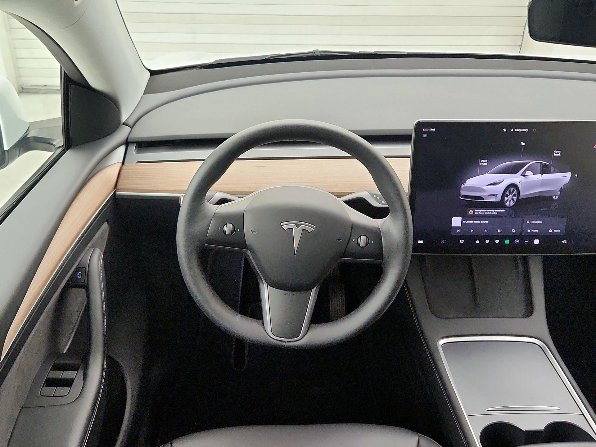 Thumbnail: 2023 Tesla Model Y - 10