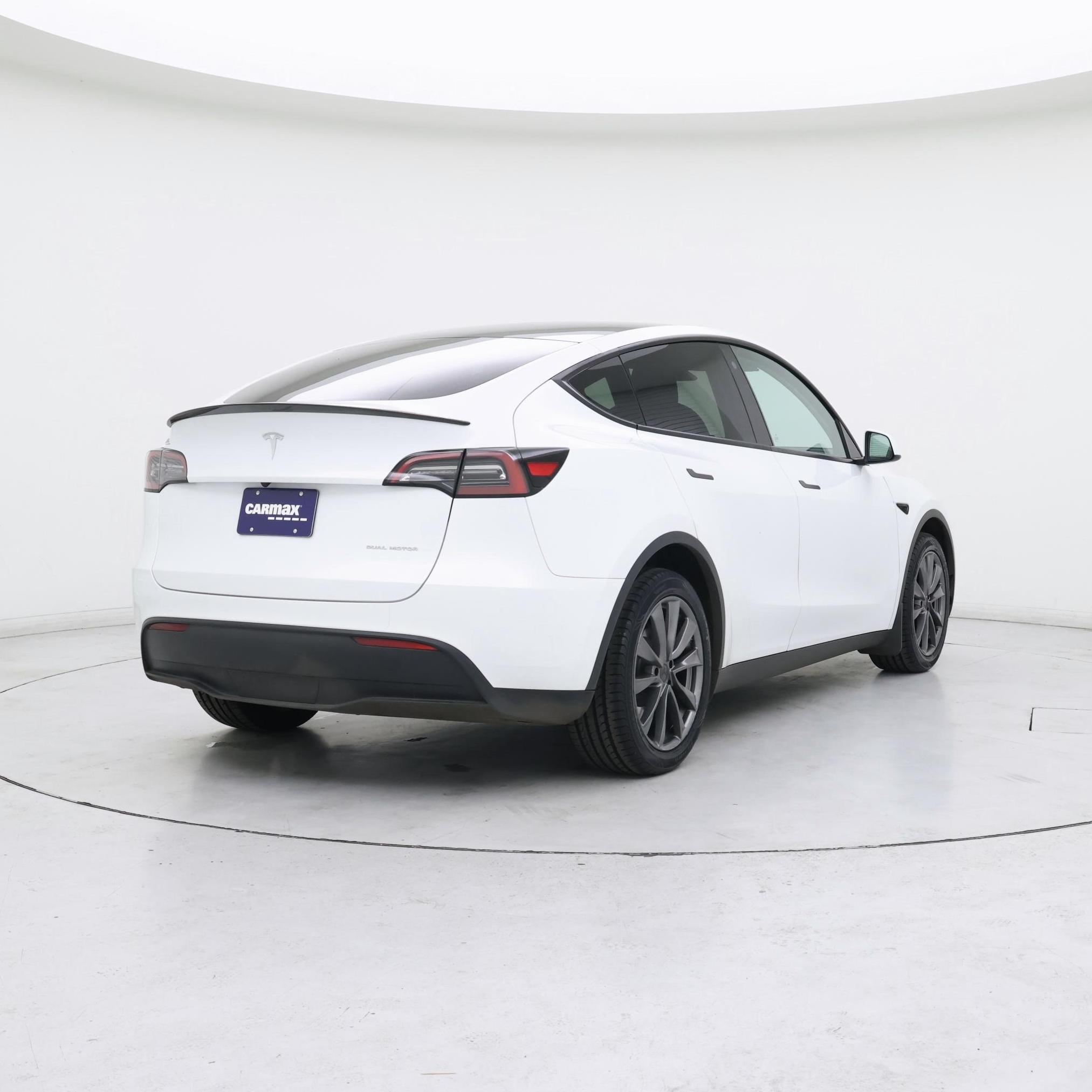 Thumbnail: 2023 Tesla Model Y - 8