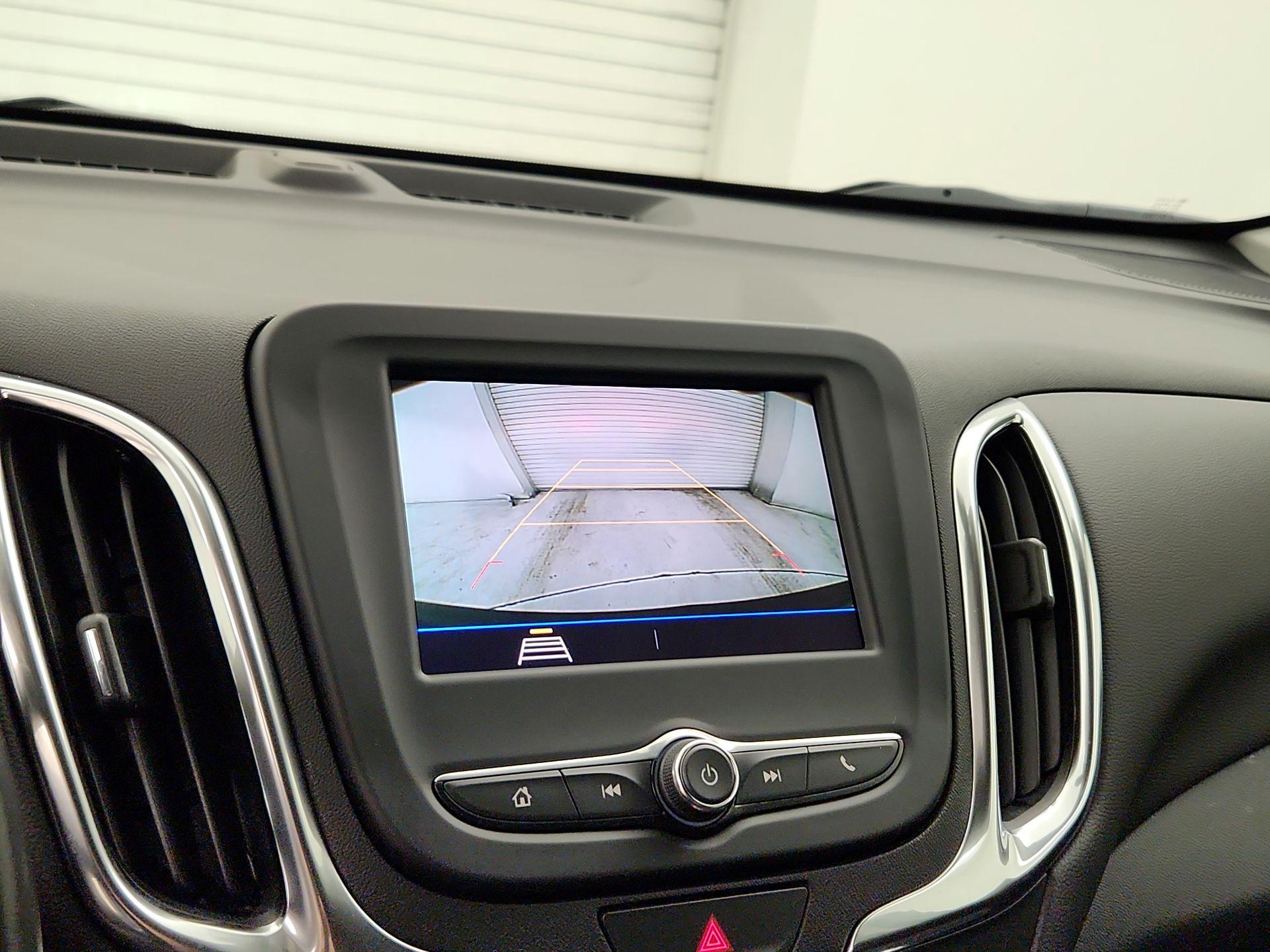 Thumbnail: 2021 Chevrolet Equinox - 14