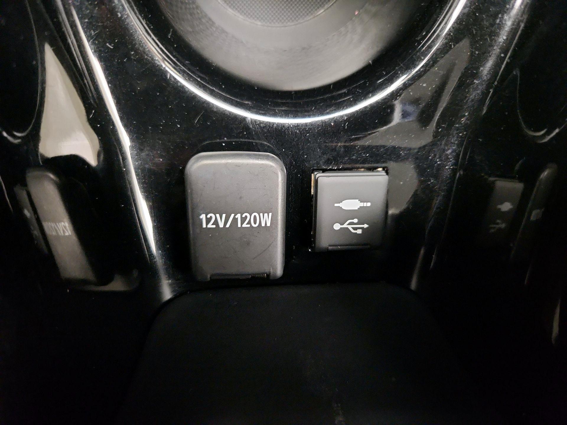 Thumbnail: 2021 Toyota Prius Prime - 19