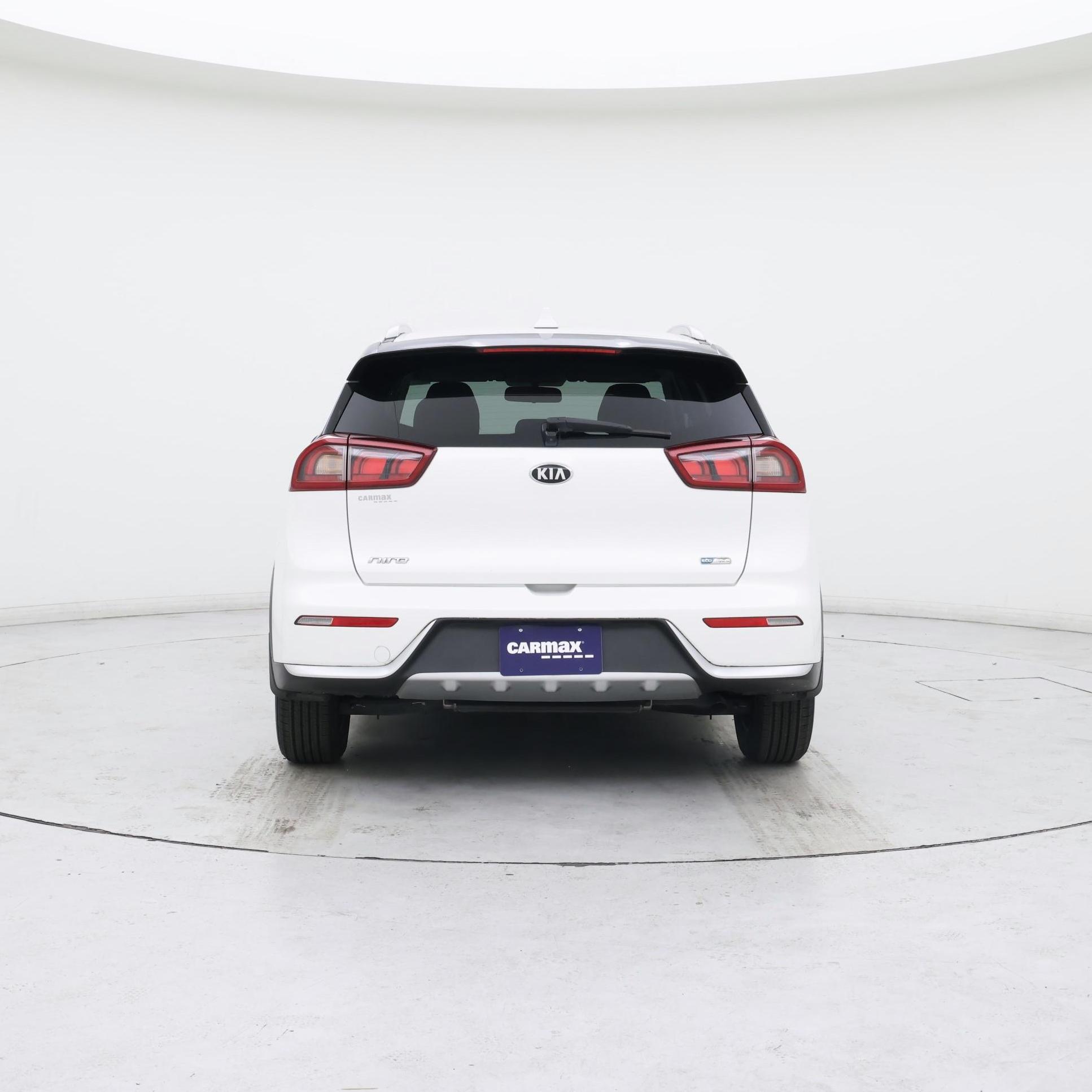 Thumbnail: 2017 Kia Niro - 6