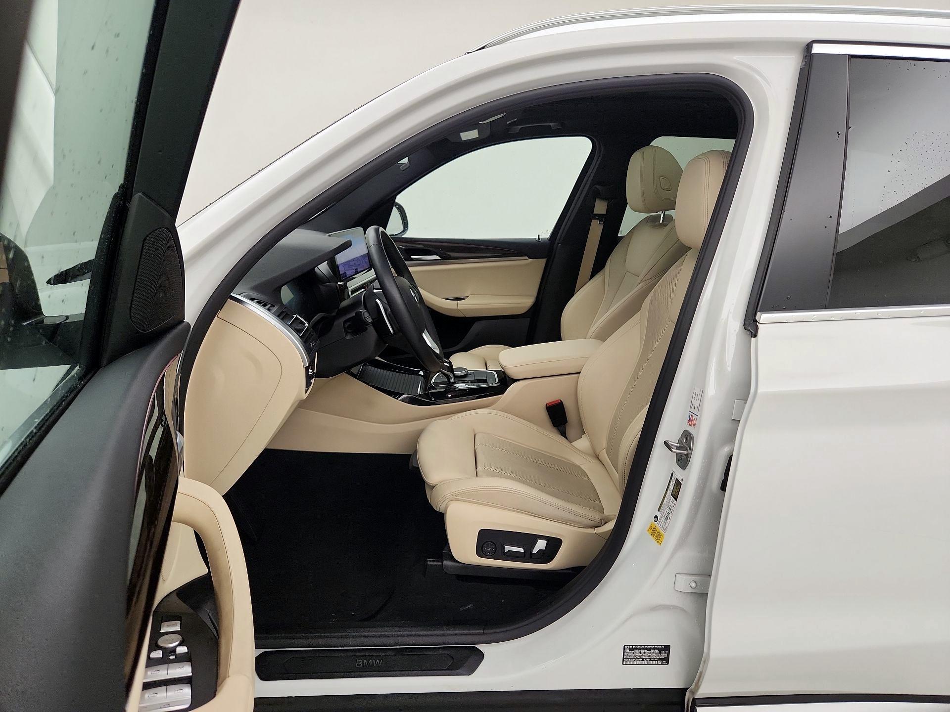 Thumbnail: 2022 BMW X3 - 11