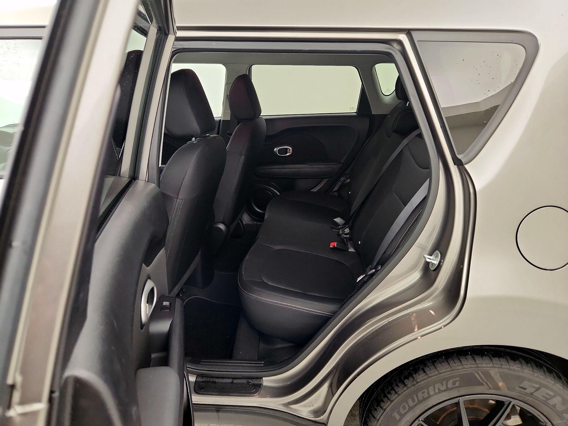 Thumbnail: 2016 Kia Soul - 18