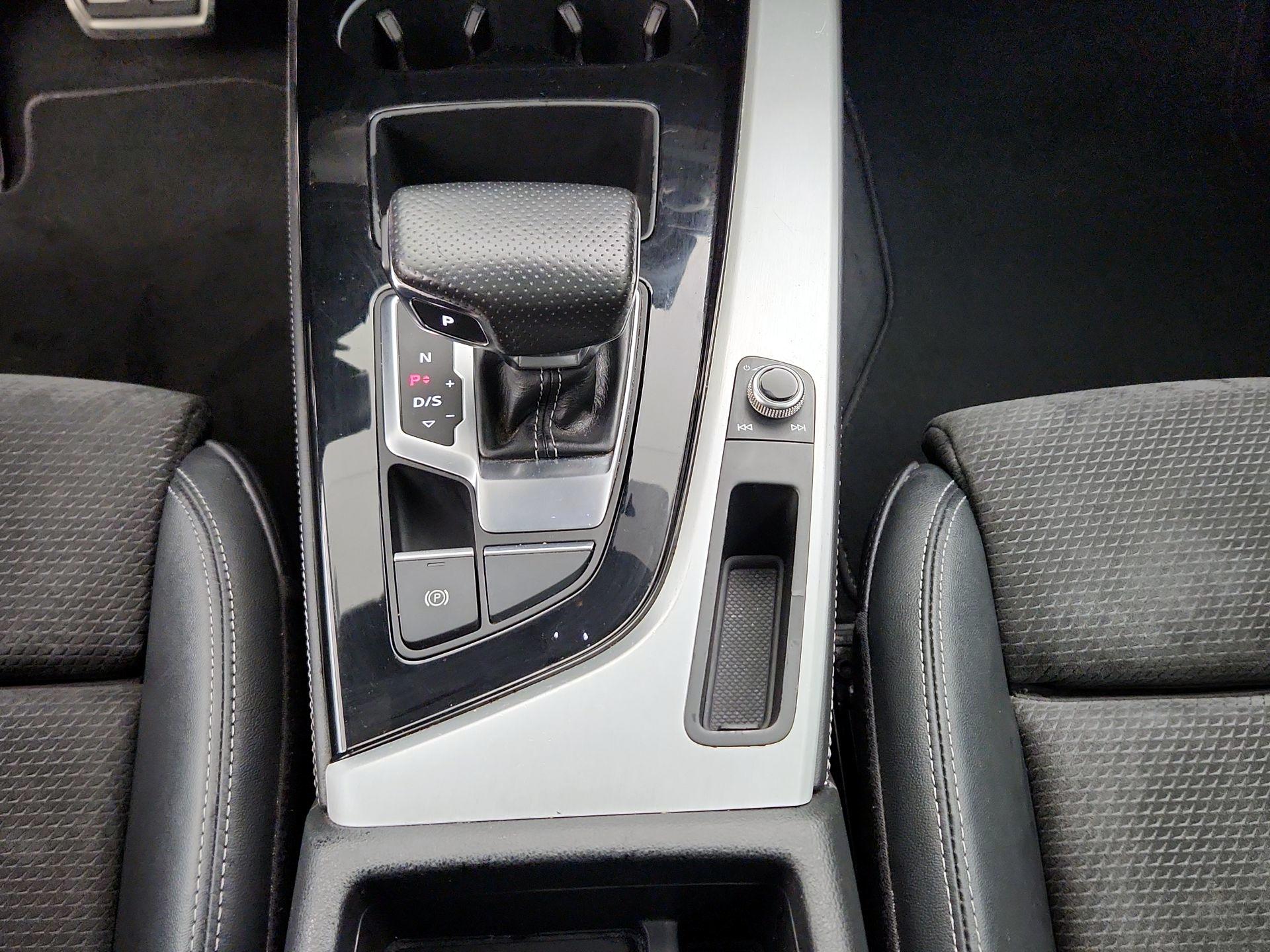 Thumbnail: 2021 Audi A4 - 17