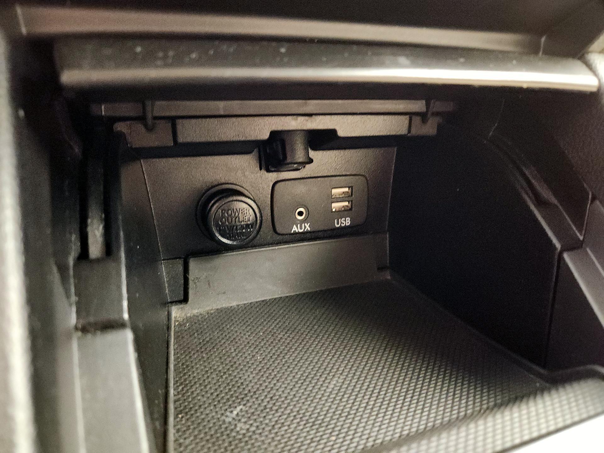 Thumbnail: 2017 Subaru Outback - 18