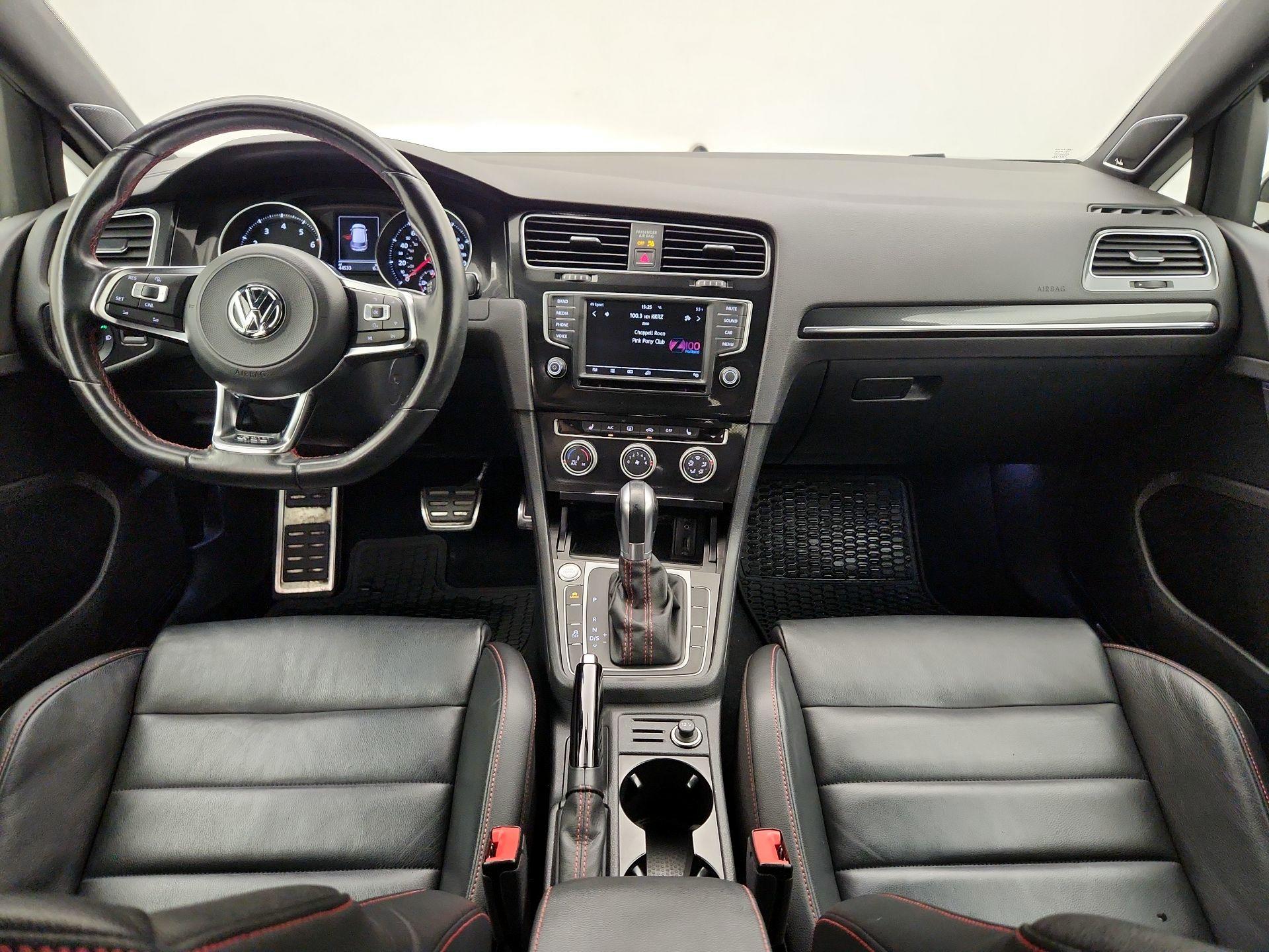 Thumbnail: 2017 Volkswagen Golf - 9