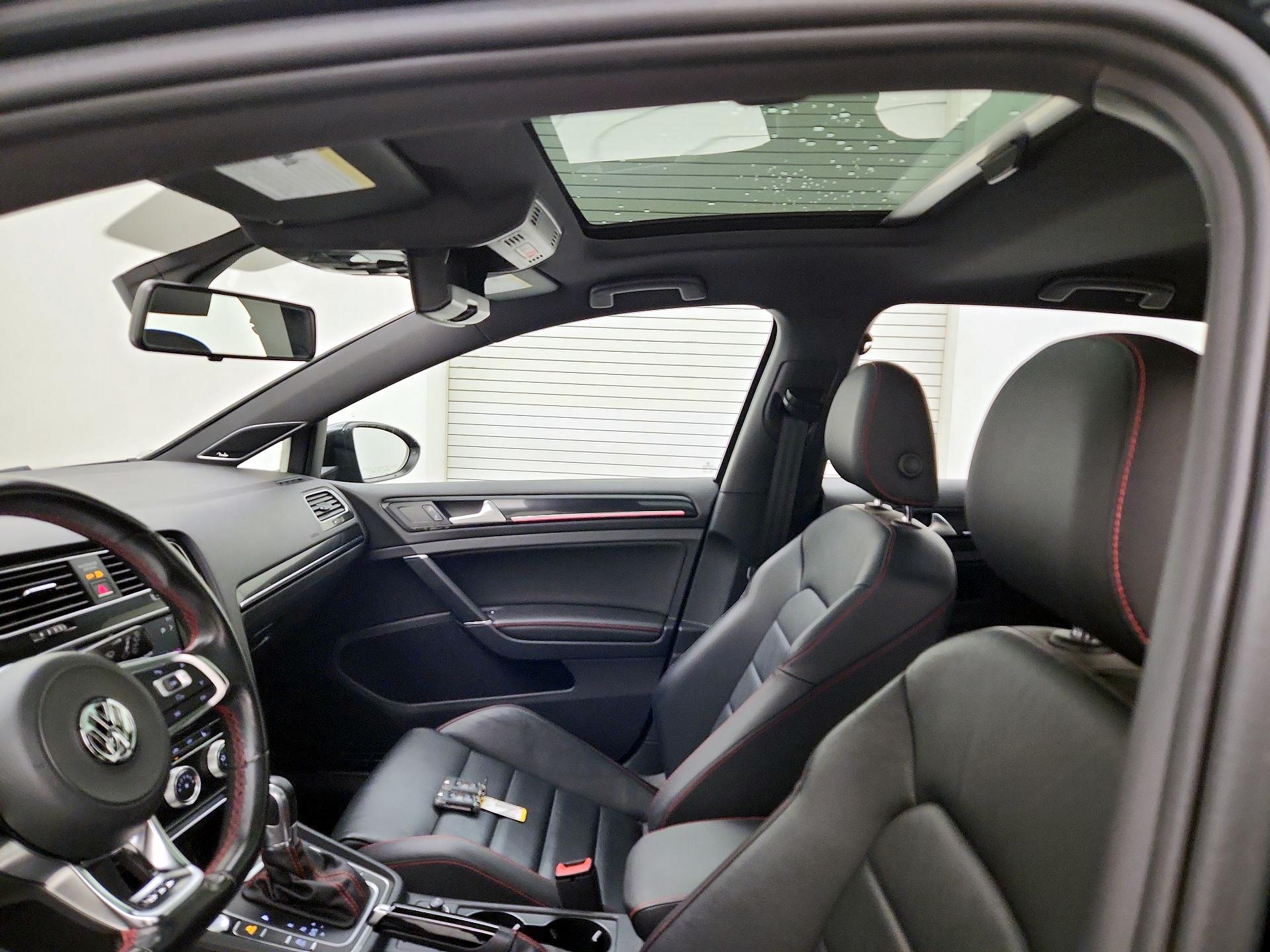 Thumbnail: 2017 Volkswagen Golf - 19